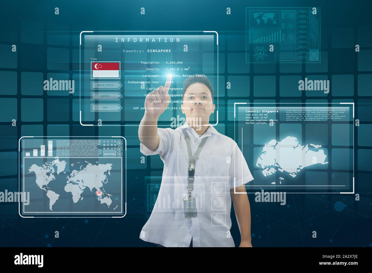 Student über Singapur studiert. Student trägt die Schule mit Hologramm Bildschirm zu Studium und Forschung über Singapur uniform. Stockfoto