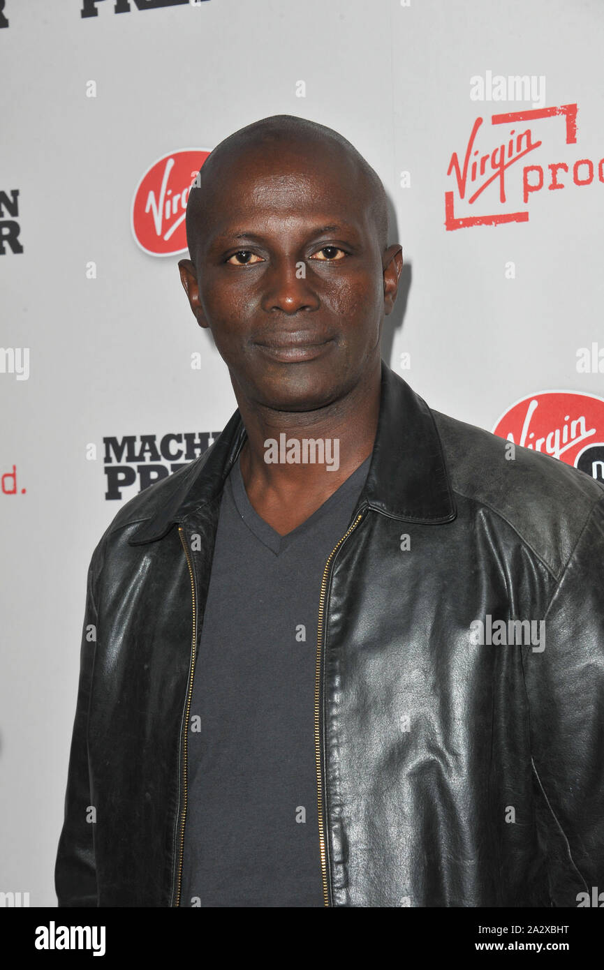 LOS ANGELES, Ca. September 21, 2011: Souleymane Sy savané am Los Angeles Premiere seines neuen Films 'Machine Gun Prediger" an der Akademie der Motion Picture Arts and Sciences, Beverly Hills. © 2011 Paul Smith/Featureflash Stockfoto