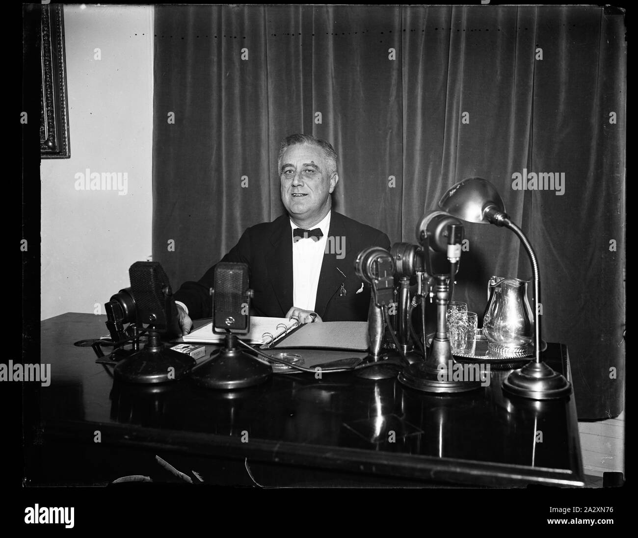 FDR (Franklin Delano Roosevelt) KAMINGESPRÄCH am U.S. SUPREME COURT REFORM PLAN; Stockfoto