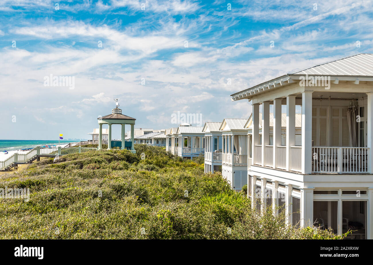 Ocean Front Wohnungen im Meer, Florida Stockfoto