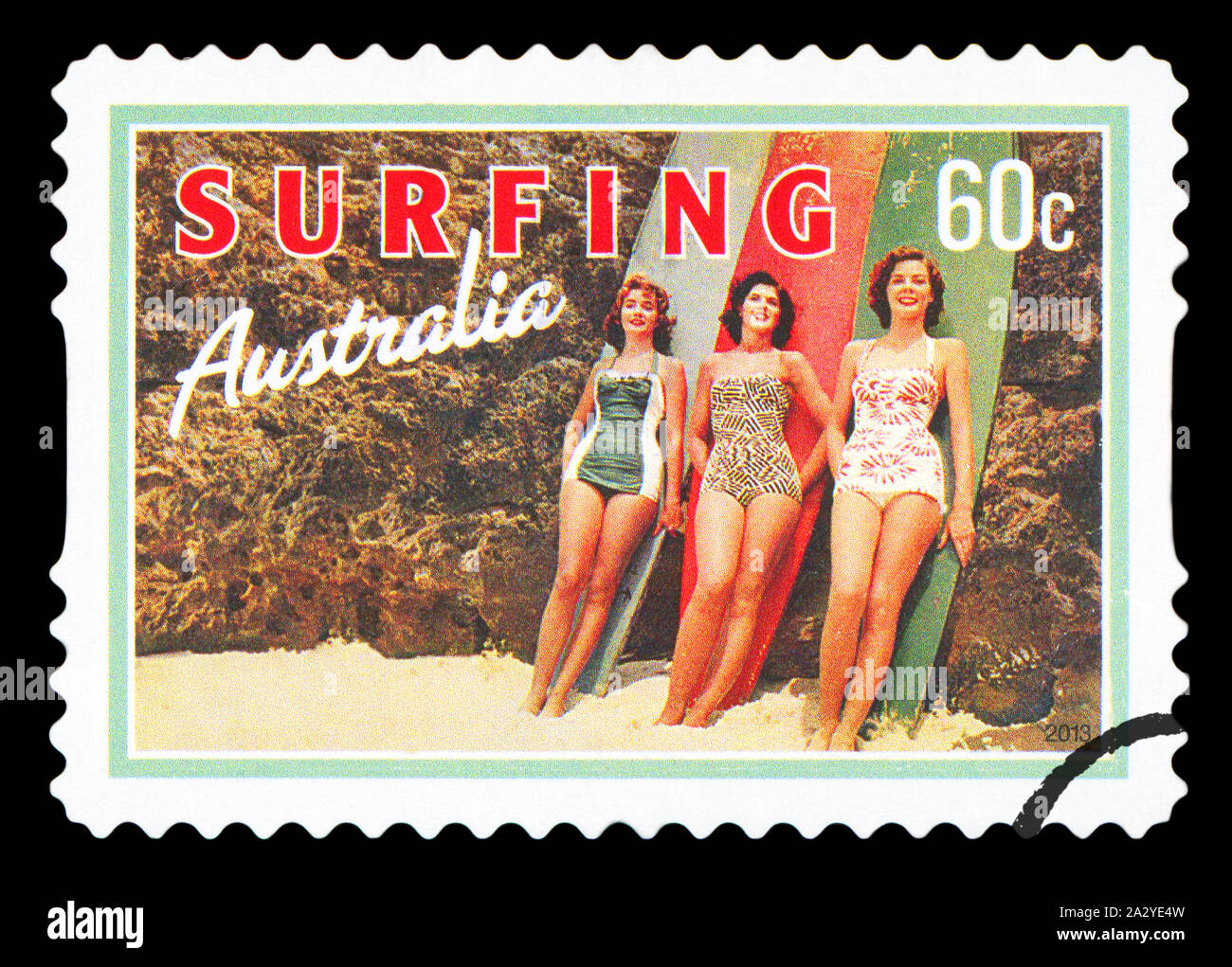 Australien - ca. 2013: Eine Briefmarke gedruckt in Australien gewidmet Surfen, zeigt Strandschönheiten, ca. 2013 Stockfoto