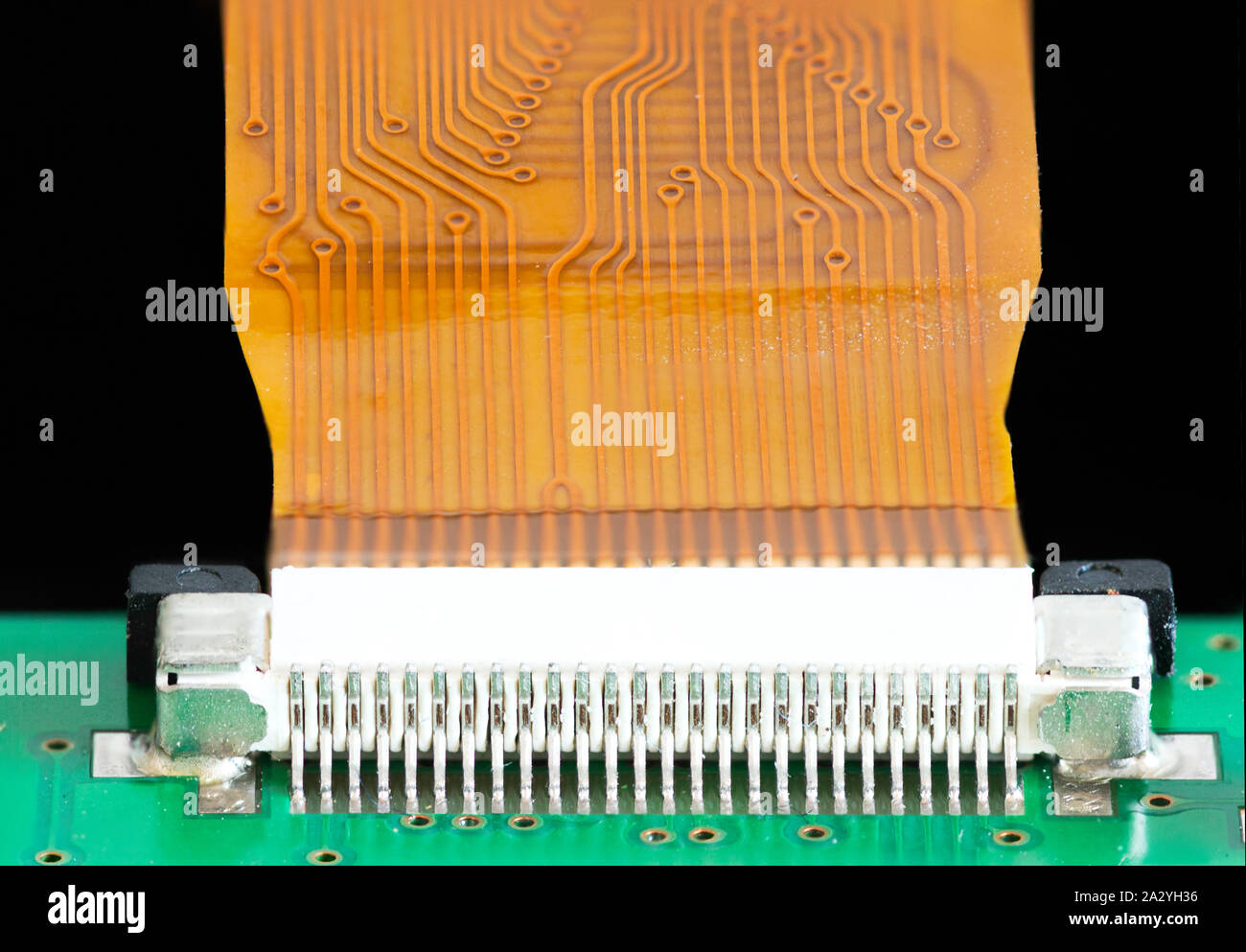 Elektronische Leiterplatte hautnah. Kleine Schärfentiefe Stockfoto