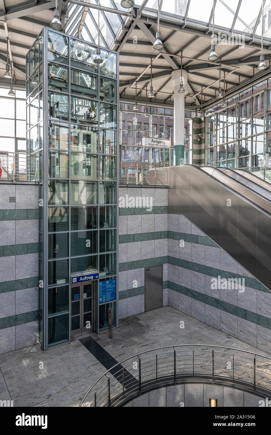 Westentor U-Bahn U-Bahn Station in Dortmund, Deutschland Stockfoto