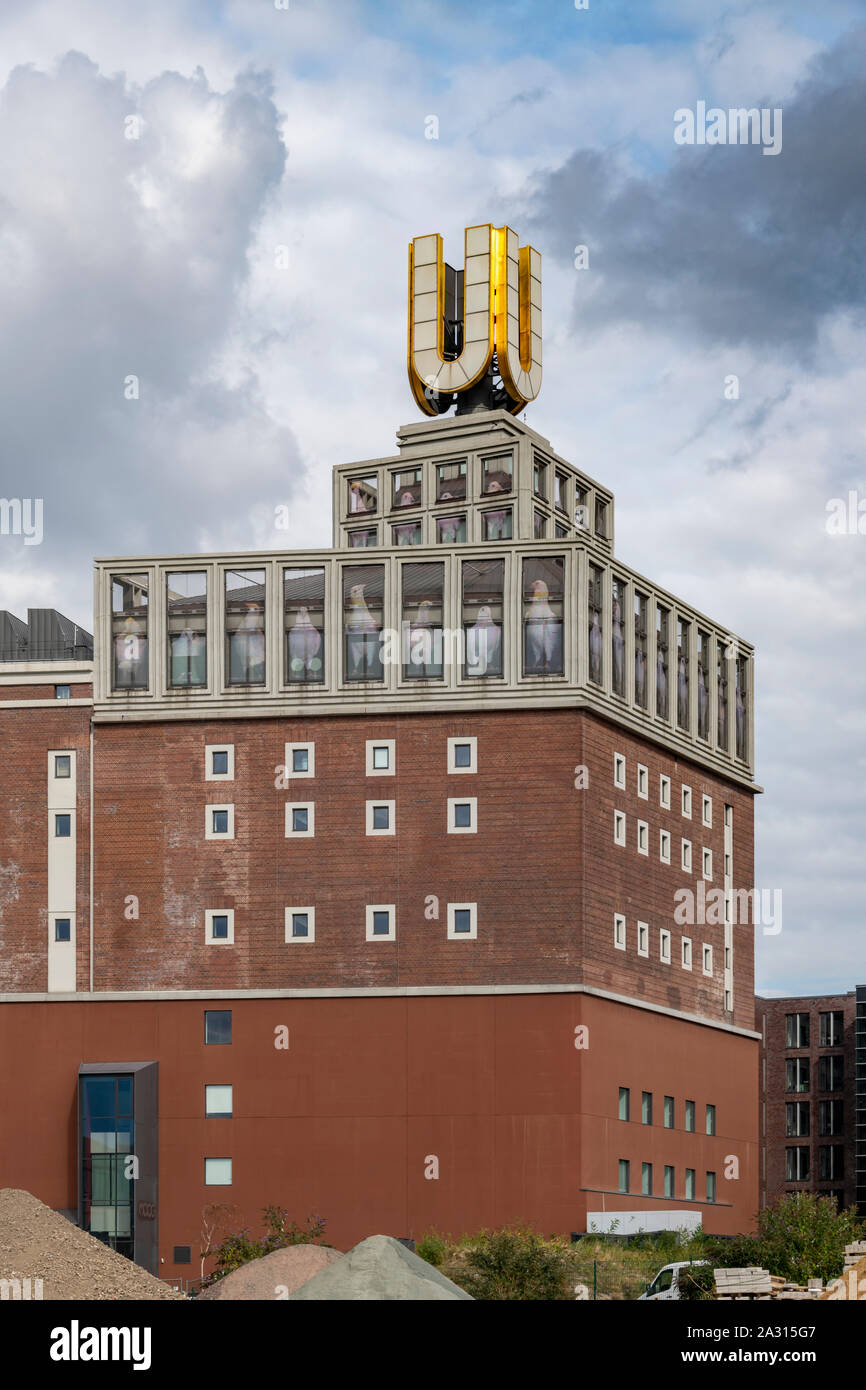 Der U-Turm oder Dortmunder U ist eine ehemalige Brauerei Gebäude in der Stadt Dortmund, Deutschland. Jetzt eine Kunstgalerie, es öffnete im Jahr 2010. Stockfoto