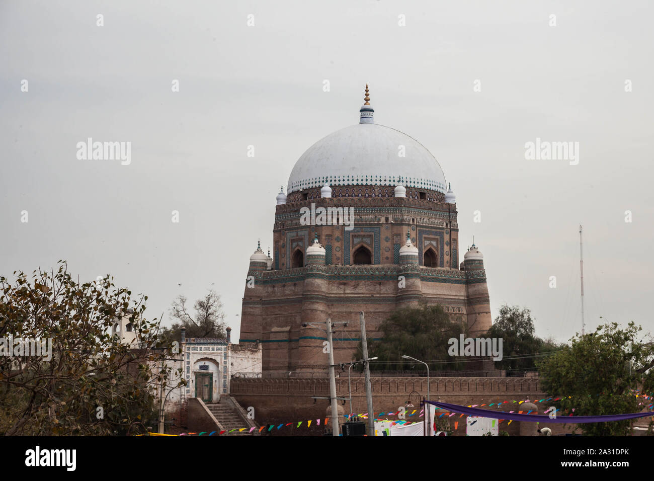 Shah Alam Rukne war der Sohn von Pir Sadar-Al-Din Arif. Er war in Multan geboren am Freitag, den 9. des Ramadan 649 Hijri (26. November 1251). Stockfoto