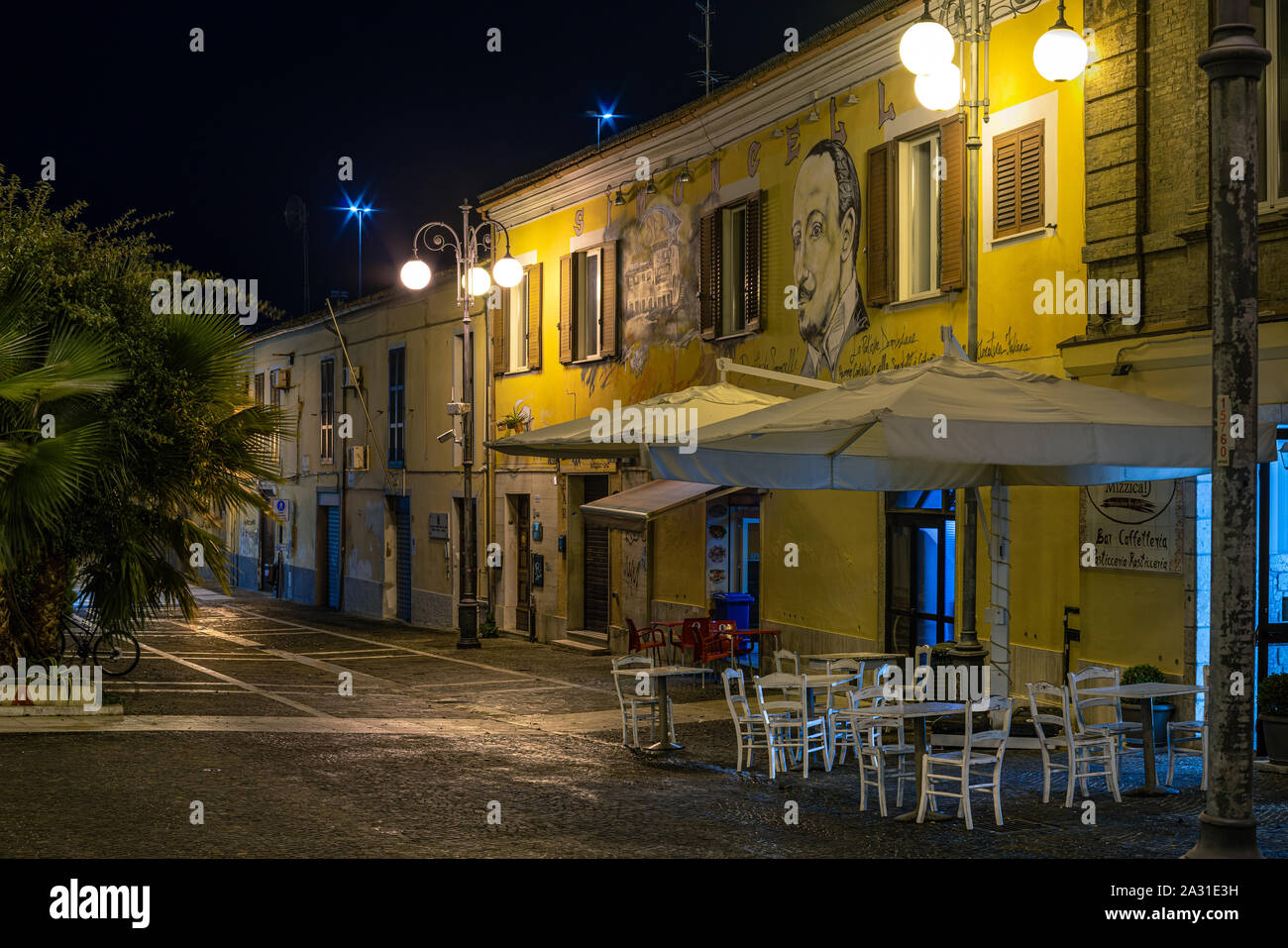 Coffee Bar in der Via delle Caserme, Pescara Stockfoto