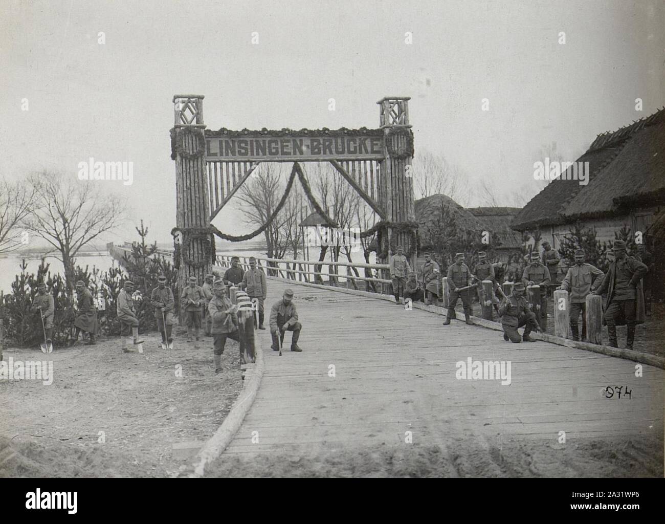 Linsingen Eröffnung der Brücke, wahrscheinlich nahe Kowel Stockfoto