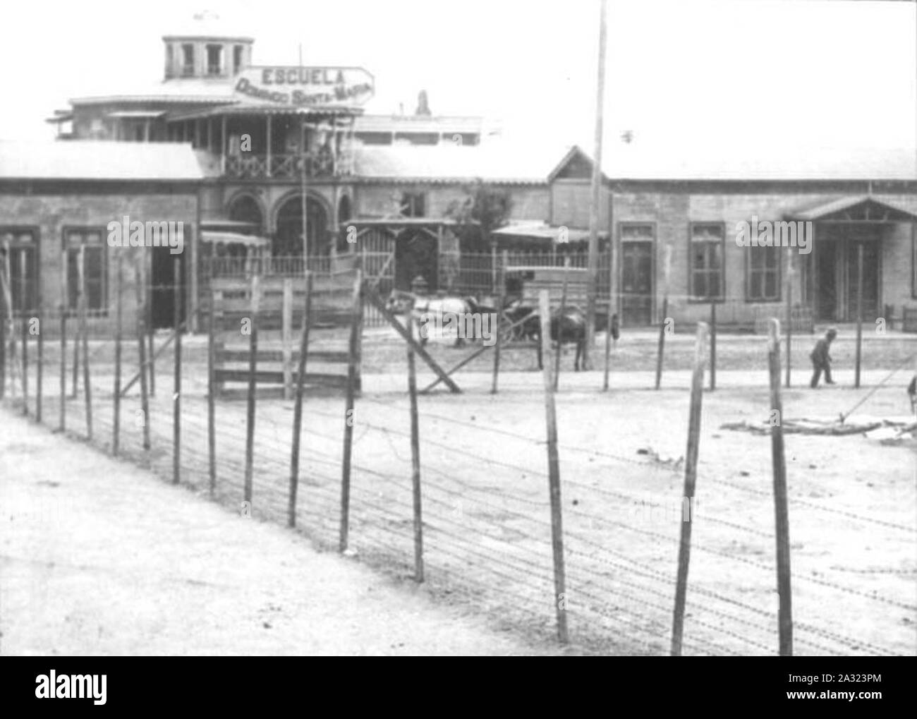 Escuela Santa Maria de Iquique hacia 1907. Stockfoto