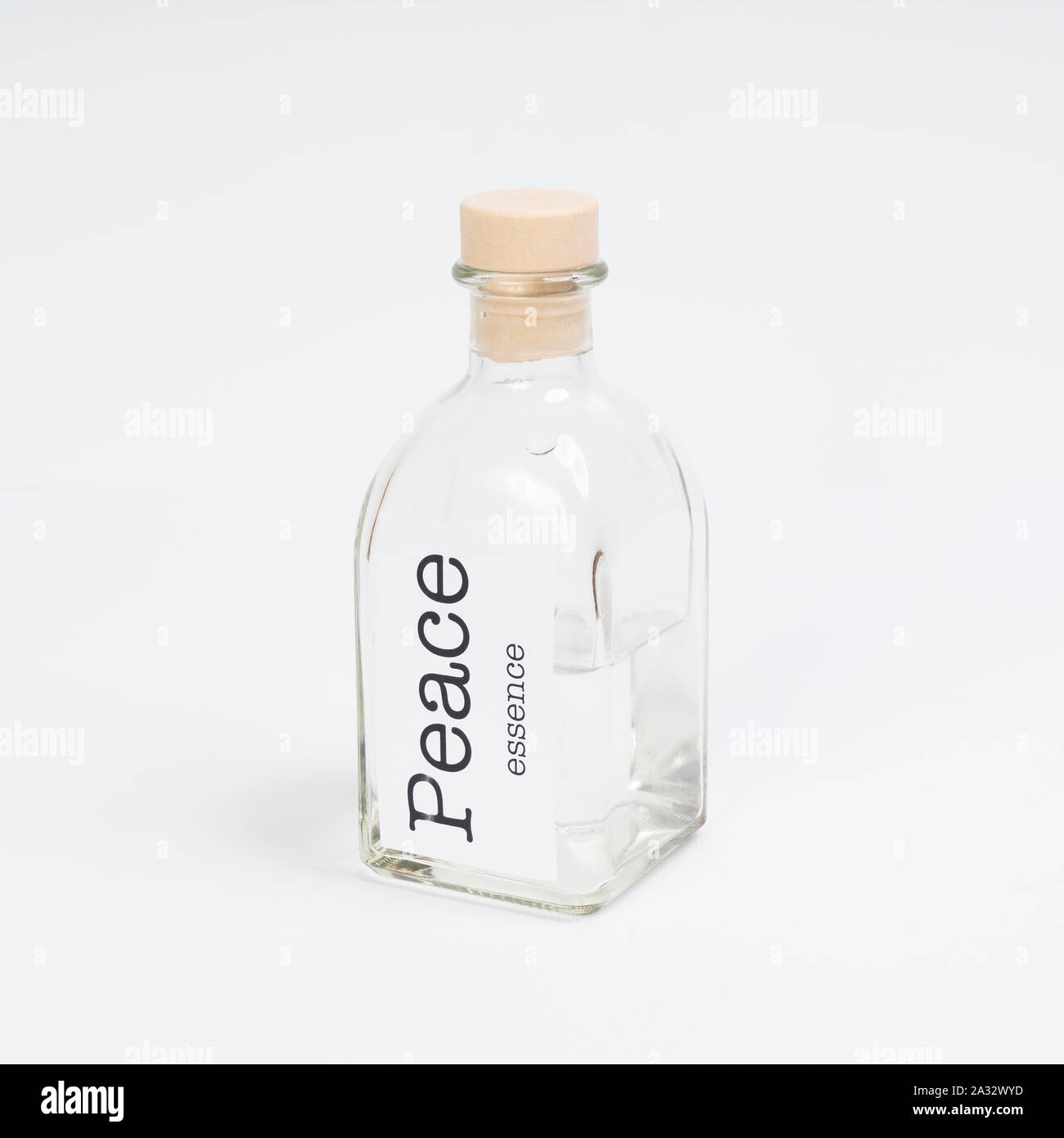 Eine Flasche aus Glas, die Frieden Essenz Stockfoto