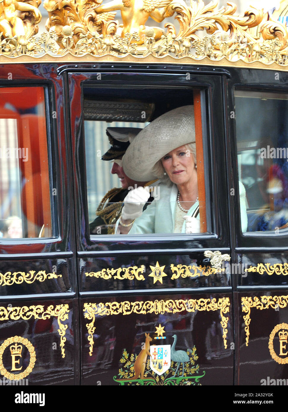 LONDON, GROSSBRITANNIEN. April 29, 2011: Camilla, Herzogin von Cornwall, Westminster Abbey nach der königlichen Hochzeit von Prinz William und Kate Middleton. © 2011 Paul Smith/Featureflash Stockfoto