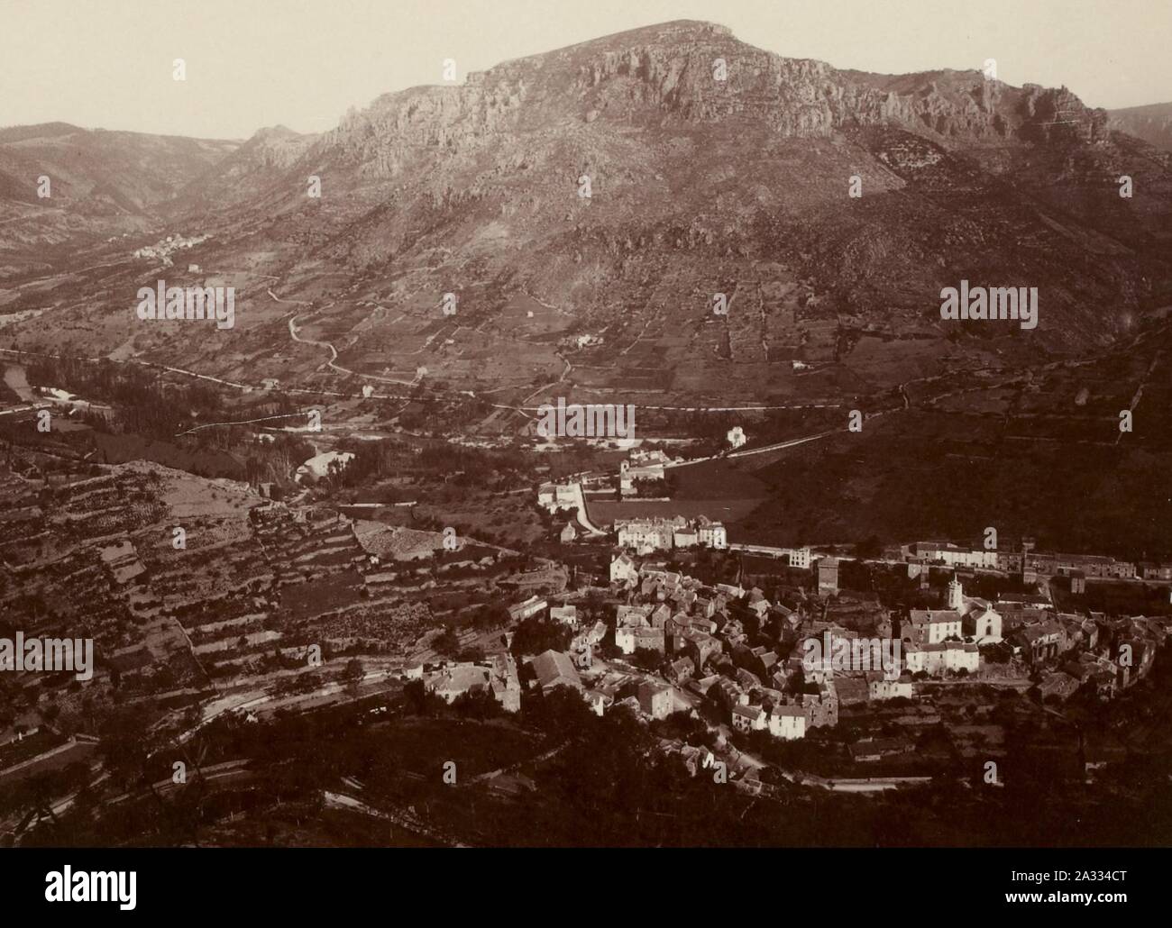 Ausflug dans la région des Causses (1892). f47. beschnitten. Gorges de la Jonte, Les alentours du Rozier-Peyreleau. Stockfoto