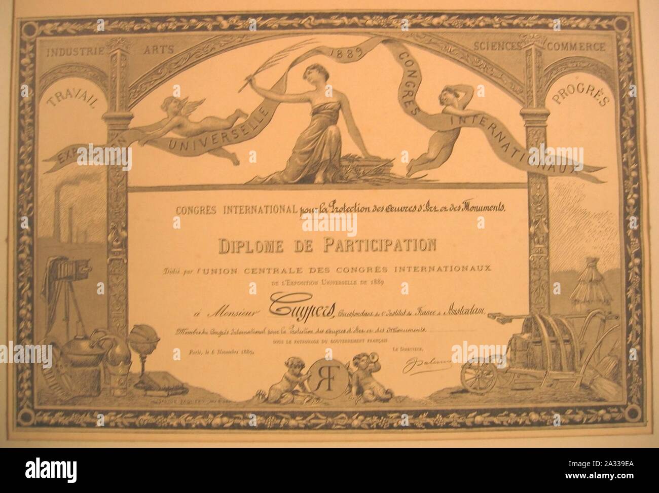 Exposition Universelle 1889 Congrès Internationaux - Diplôme de participation dédié à Monsieur Cuypers Cuypershuis 0505. Stockfoto