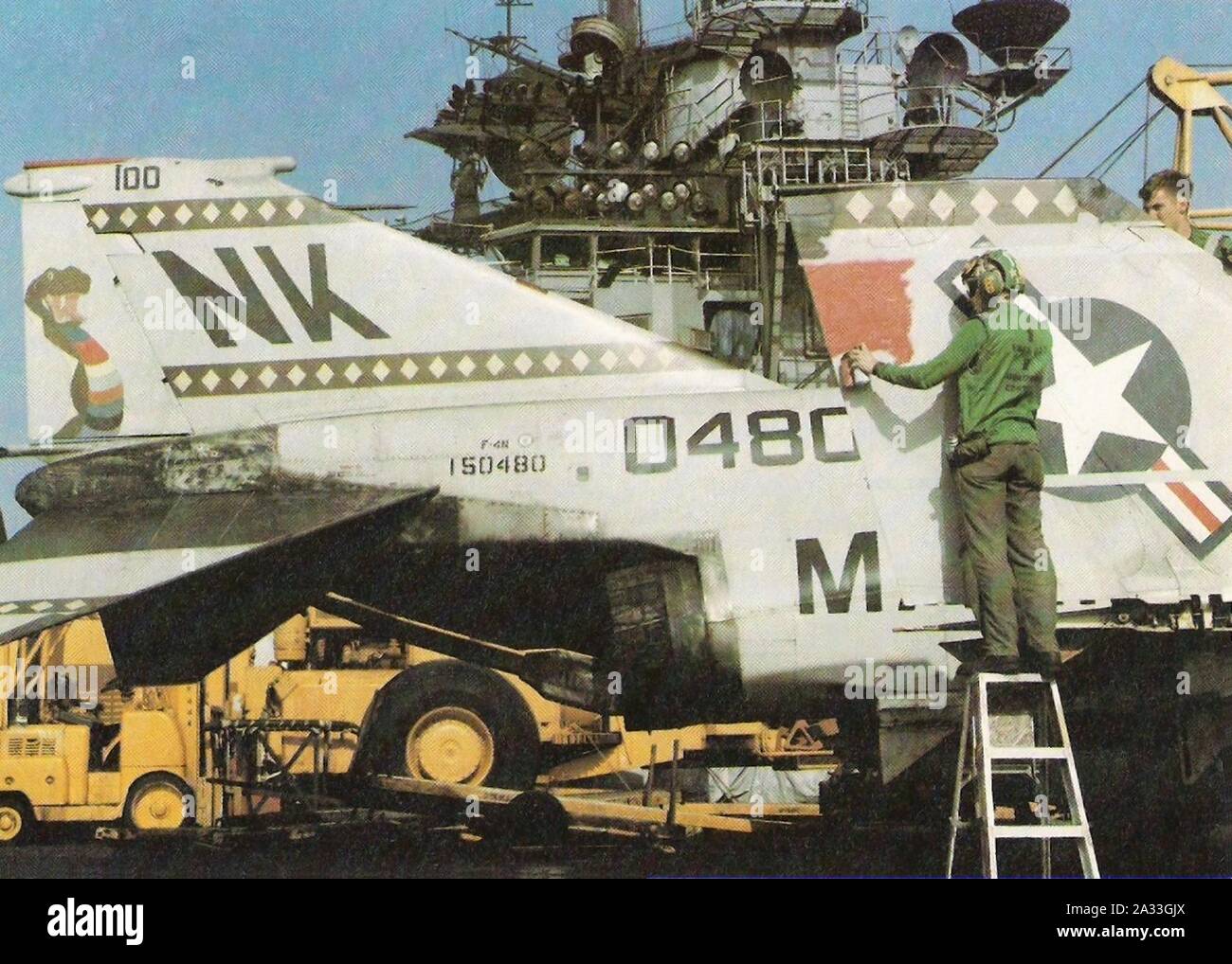 F-4N mit Eagle Claw ID USS Coral Sea April 1980. Stockfoto
