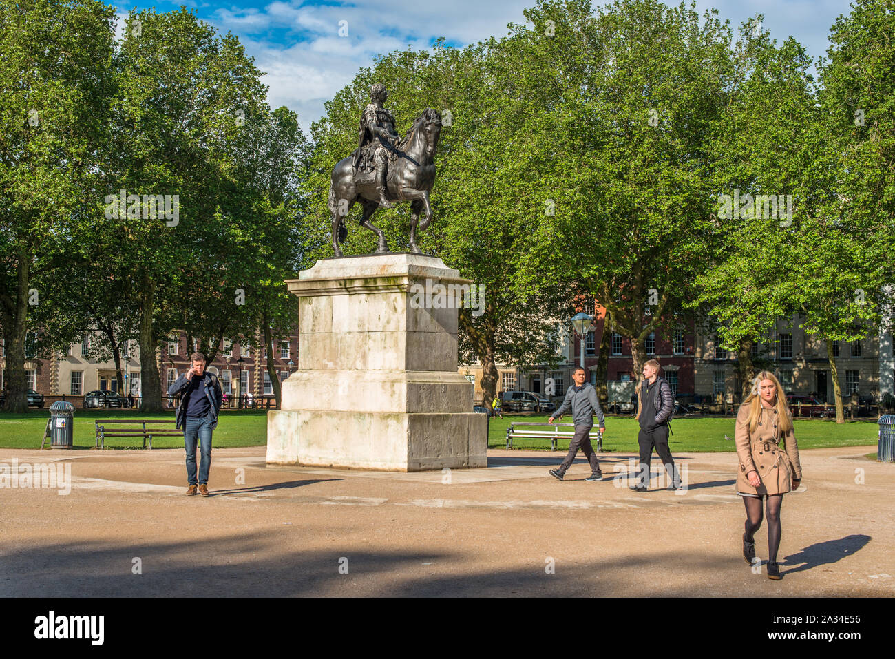John Michael Rysbrack der Statue von William III im Queen Square, alte Stadt, Bristol, England, Vereinigtes Königreich Stockfoto