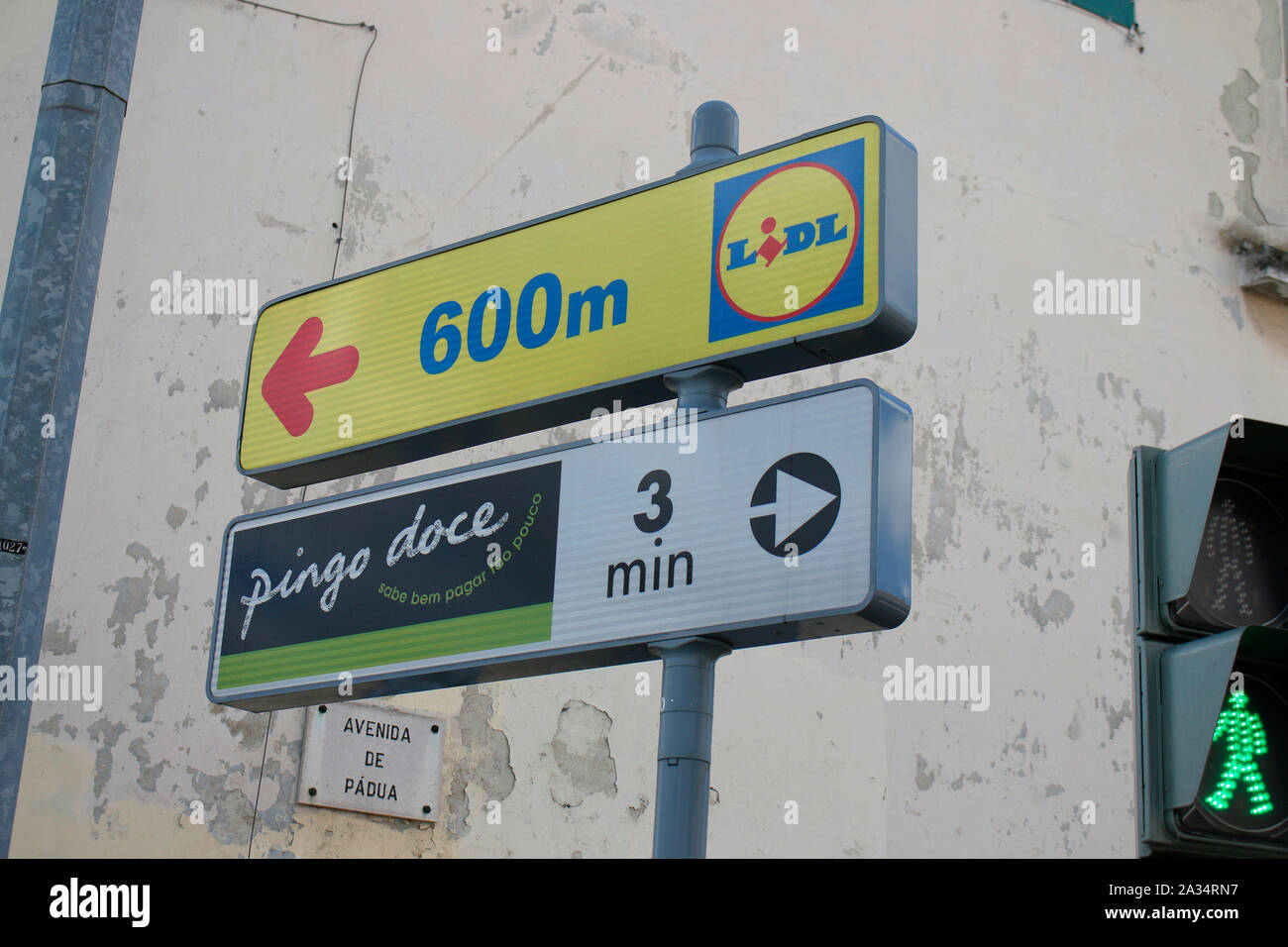 Das Logo der Marke/das Logo der Marke 'Lidl', Lissabon, Portugal. Stockfoto