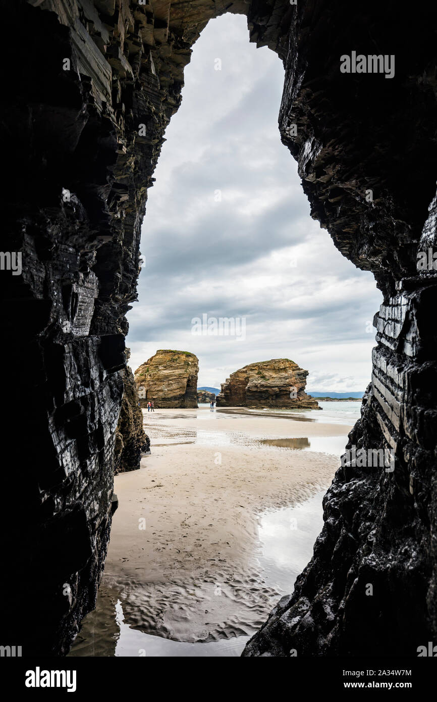 Kathedrale Strand, Provinz Lugo, Galizien, Spanien. Praia de Augas Santas. Allgemein Praia da Catedrais, oder Kathedrale Beach genannt. Stockfoto