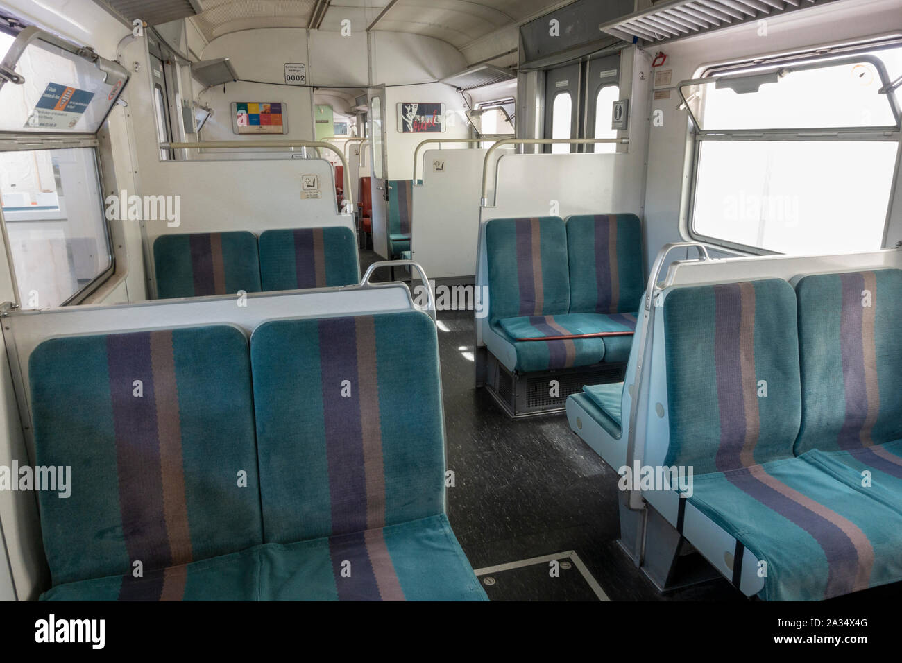 In einem 1980 Berliner S-Bahn Wagen in der Deutsches Museum Verkehrszentrum (Deutsch Transport Museum), München, Deutschland. Stockfoto