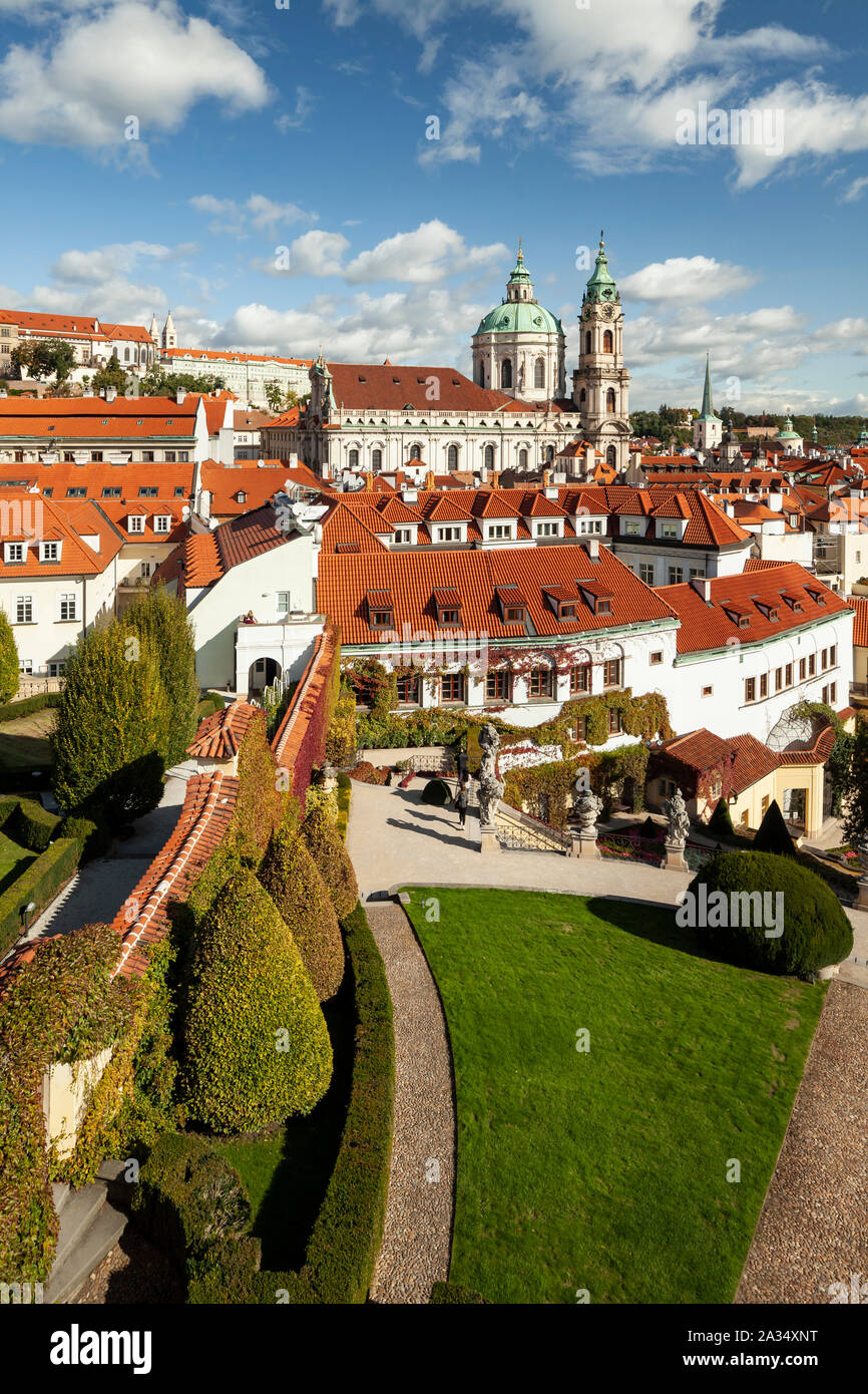 Herbstnachmittag in Mala Strana, Prag, Tschechische Republik. Stockfoto