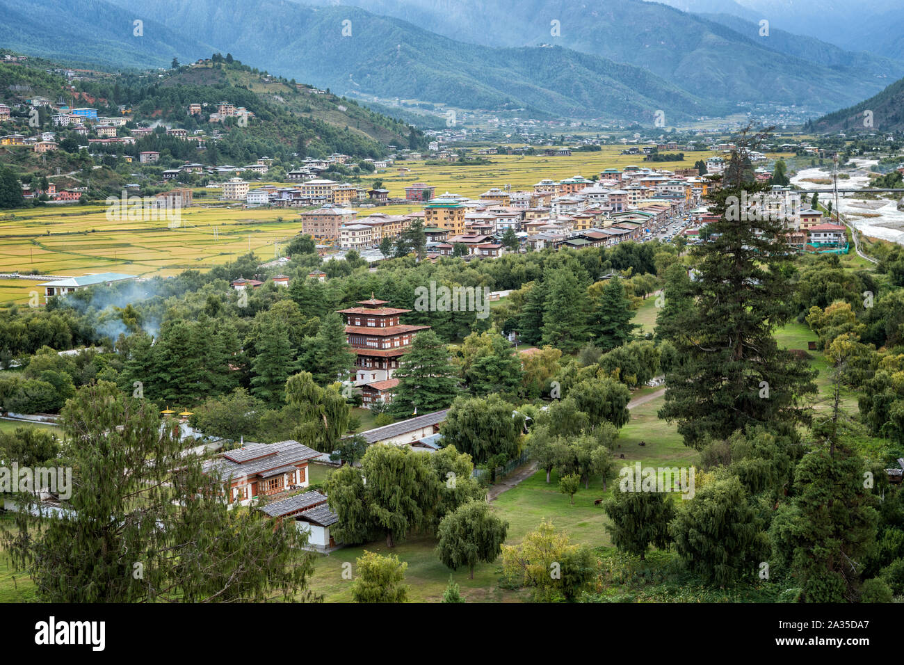 Stadt Paro und sein Tal von der Dzong, Bhutan Stockfoto