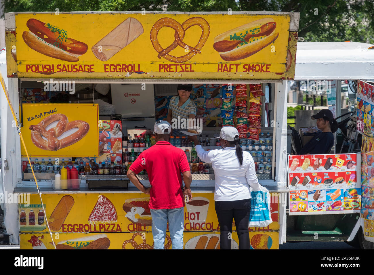 Fast Food von einem Van, Constitution Avenue, Washington DC, USA Stockfoto