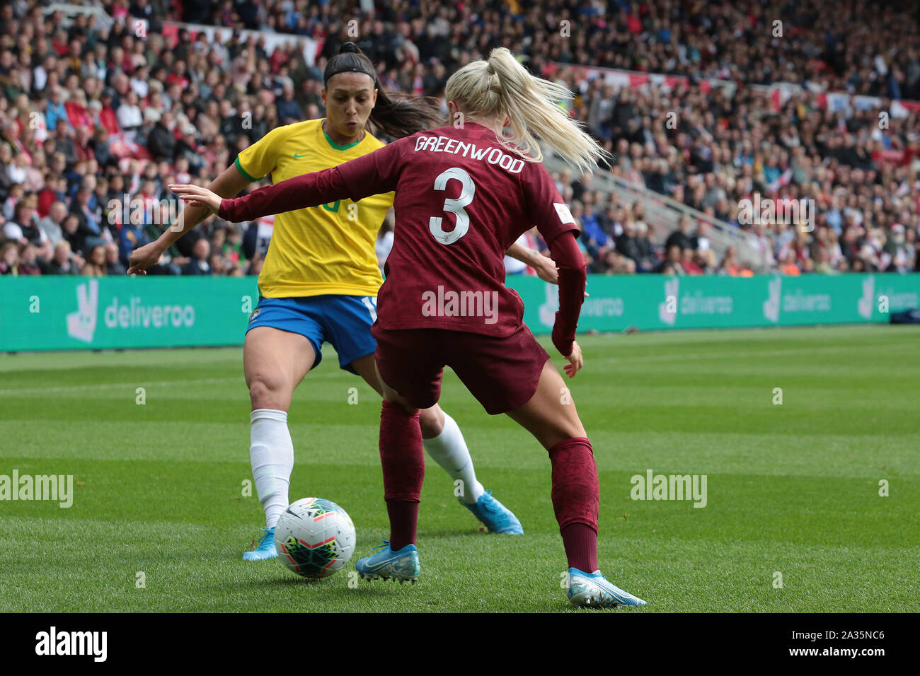 Middlesborough, Großbritannien. 05 Okt, 2019. Alex Steiner von England verteidigt gut während der internationalen Freundschaftsspiel zwischen England und Brasilien Frauen Frauen an der Riverside Stadium, Middlesbrough am Samstag, den 5. Oktober 2019. (Credit: Harry Cook | MI Nachrichten) das Fotografieren dürfen nur für Zeitung und/oder Zeitschrift redaktionelle Zwecke verwendet werden, eine Lizenz für die gewerbliche Nutzung Kreditkarte erforderlich: MI Nachrichten & Sport/Alamy leben Nachrichten Stockfoto