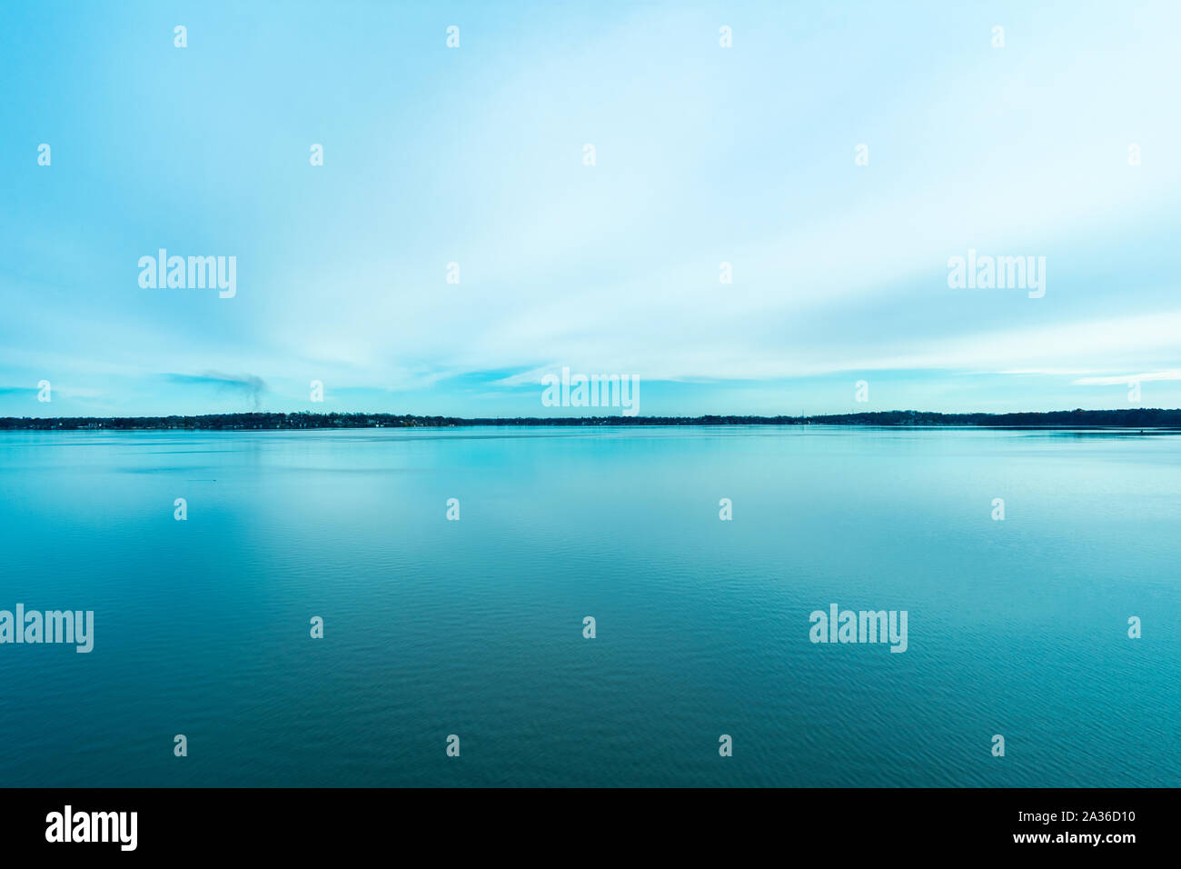 Lake Monona Horizont-ansicht Madison in Wisconsin auf einer ruhigen Tag Stockfoto