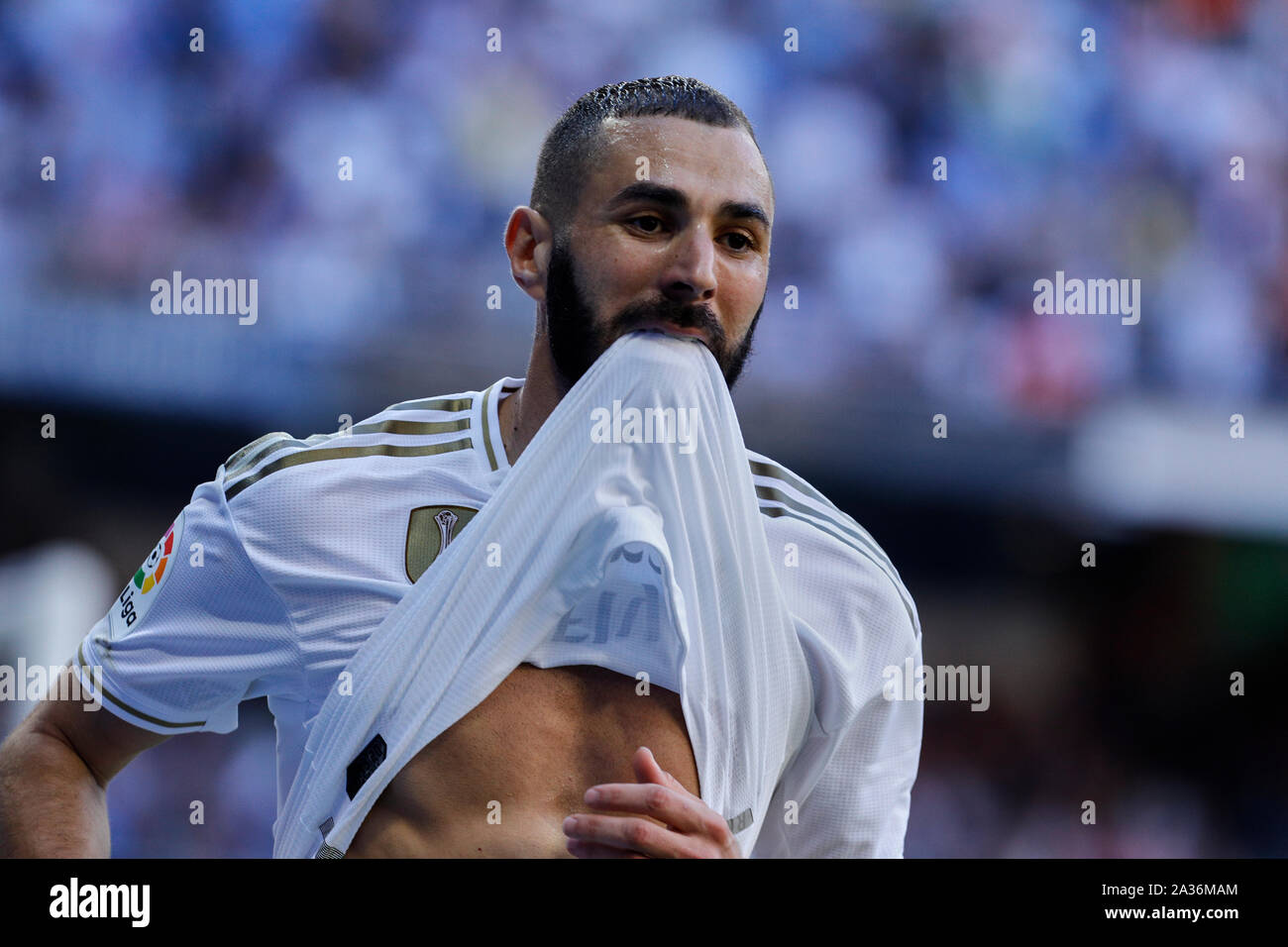 Madrid, Spanien. 05 Okt, 2019. Karim Benzema von Real Madrid in Aktion während der Liga Match zwischen Real Madrid und Granada CF im Santiago Bernabeu in Madrid gesehen. (Endstand: 4:2 Real Madrid Granada CF) Credit: SOPA Images Limited/Alamy leben Nachrichten Stockfoto