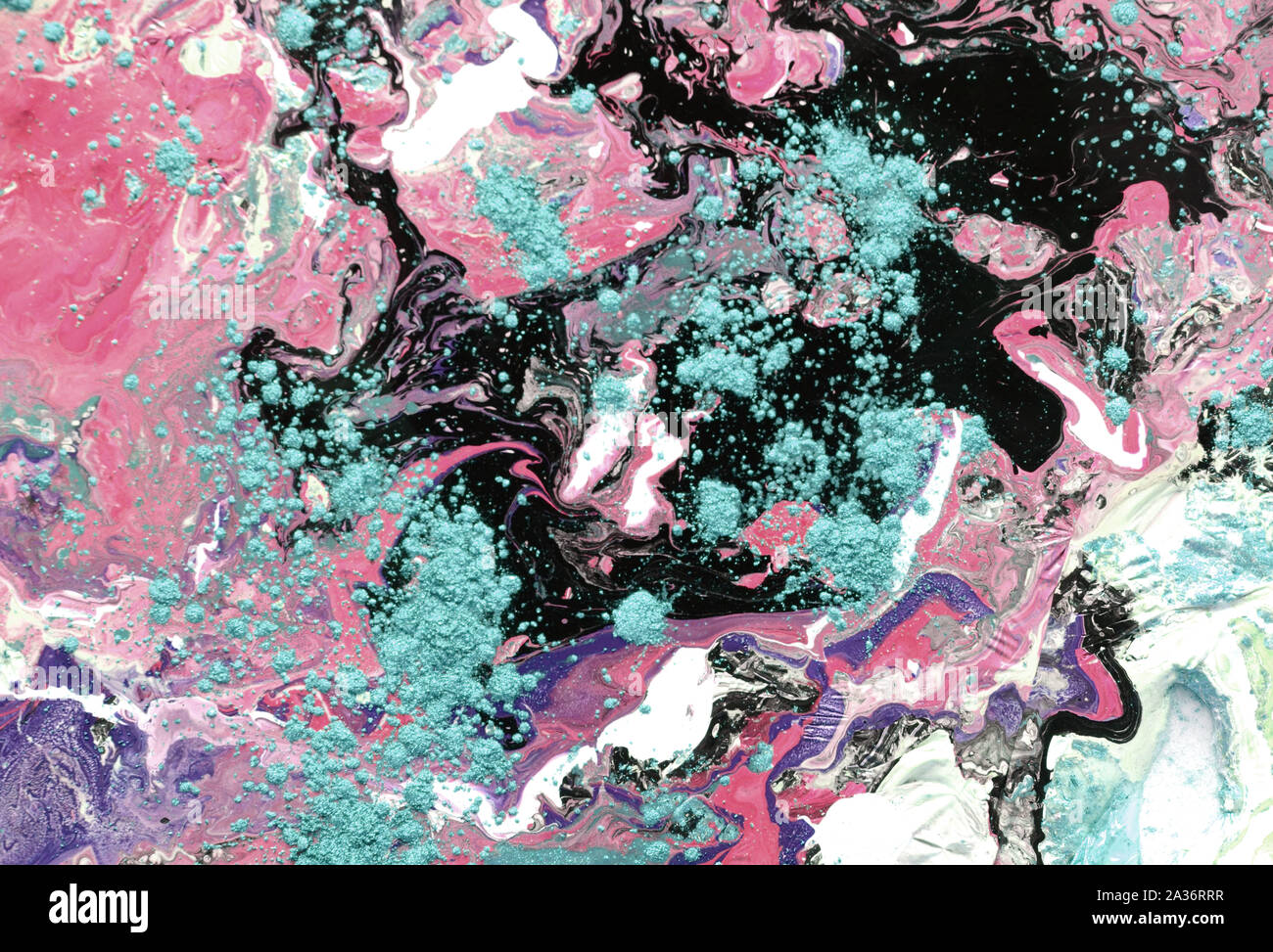 Rote Tinte, Farbe, abstrakt. Detailansicht der Malerei. Farbenfrohe abstrakte Malerei Hintergrund. Alkohol Tinte moderne abstrakte Malerei, moderne, zeitgenössische Stockfoto