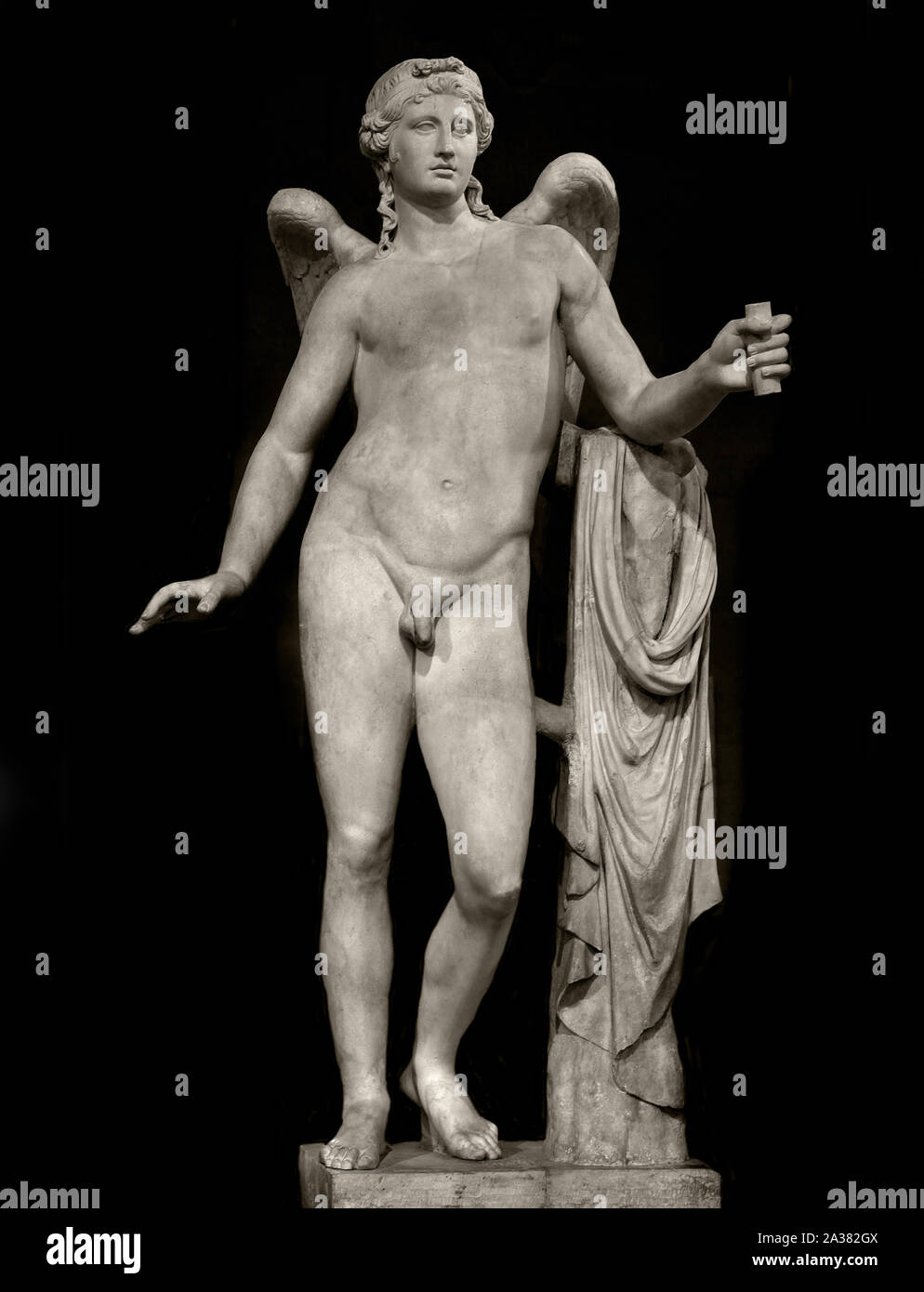 Eros, wie die Galleria Borghese Genius bekannt. Römische Kopie eines griechischen Originals aus dem 4. Jahrhundert v. Chr. Rom, Monte Cavallo, Marmor H. 1,01 m., (Die Statue gehörte Domenico Biondo, der Butler von Papst Paul V. Borghese.) Stockfoto