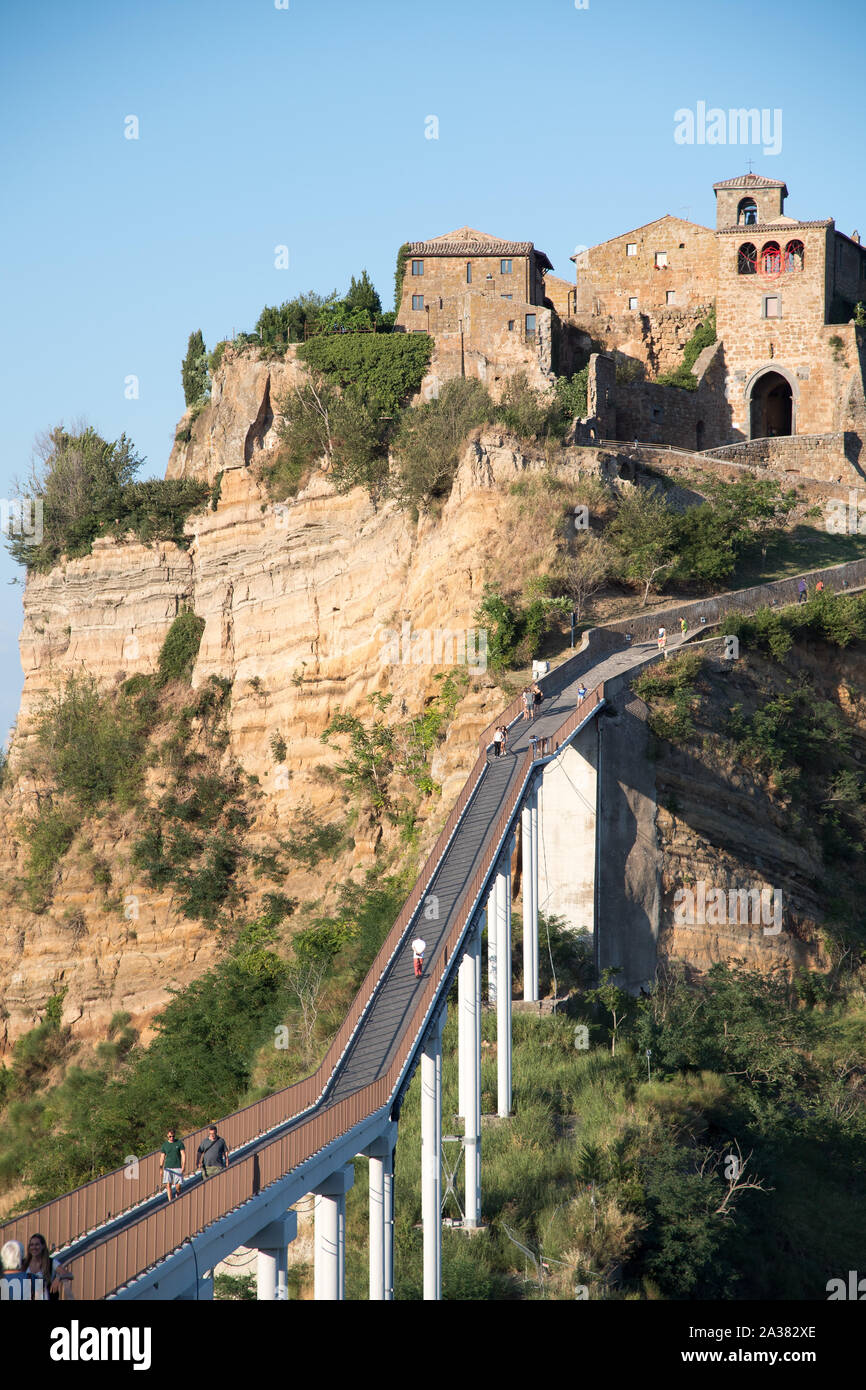 Panorama von Civita di Bagnoregio, Latium, Italien. August 20 2019, genannt La Città che muore (die sterbende Stadt) © wojciech Strozyk/Alamy Stock Foto Stockfoto