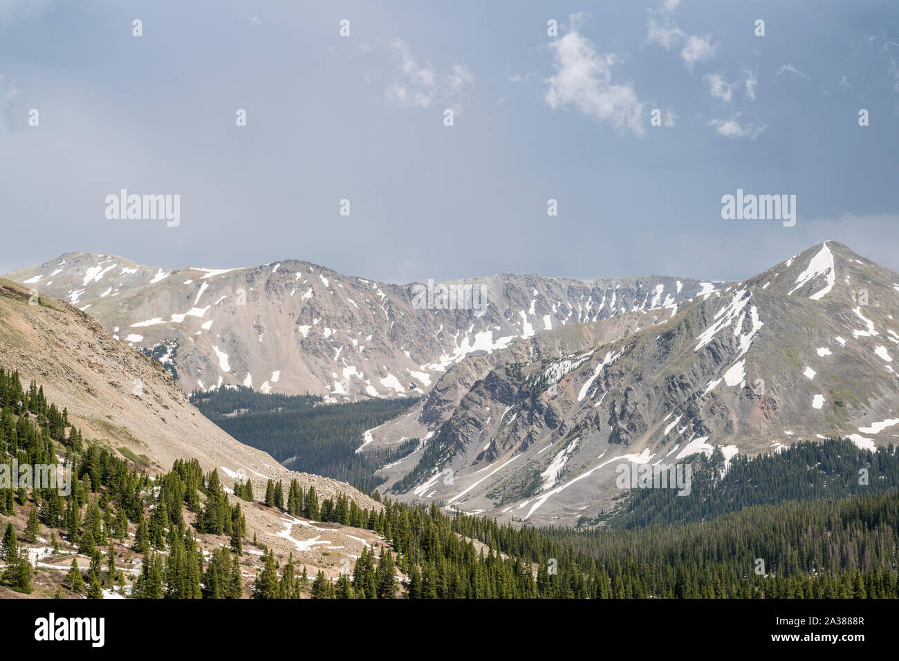 Blick vom Independence Pass in Colorado Rocky Mountains. Stockfoto