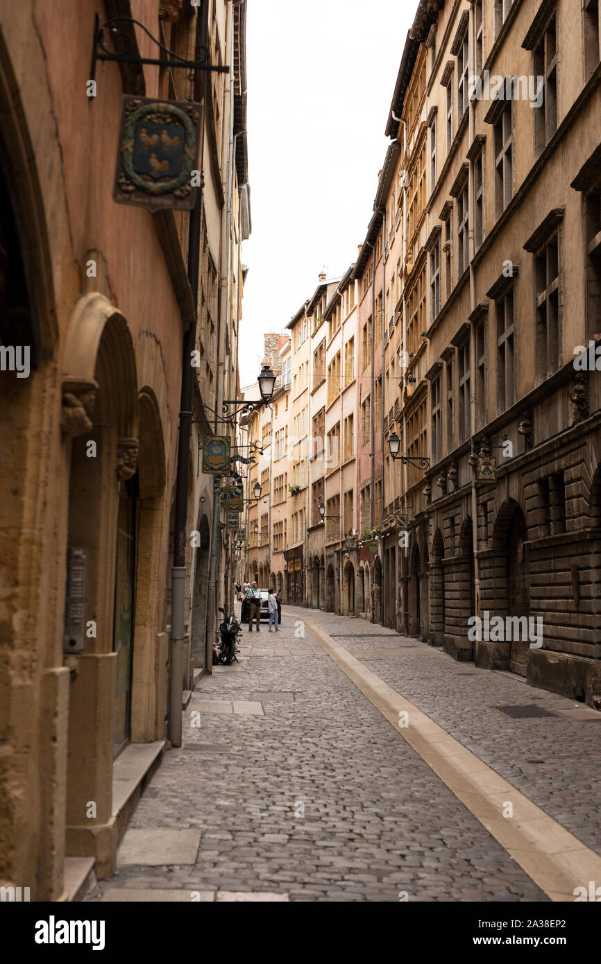 Die historische Rue Juiverie, das alte jüdische Viertel der Altstadt