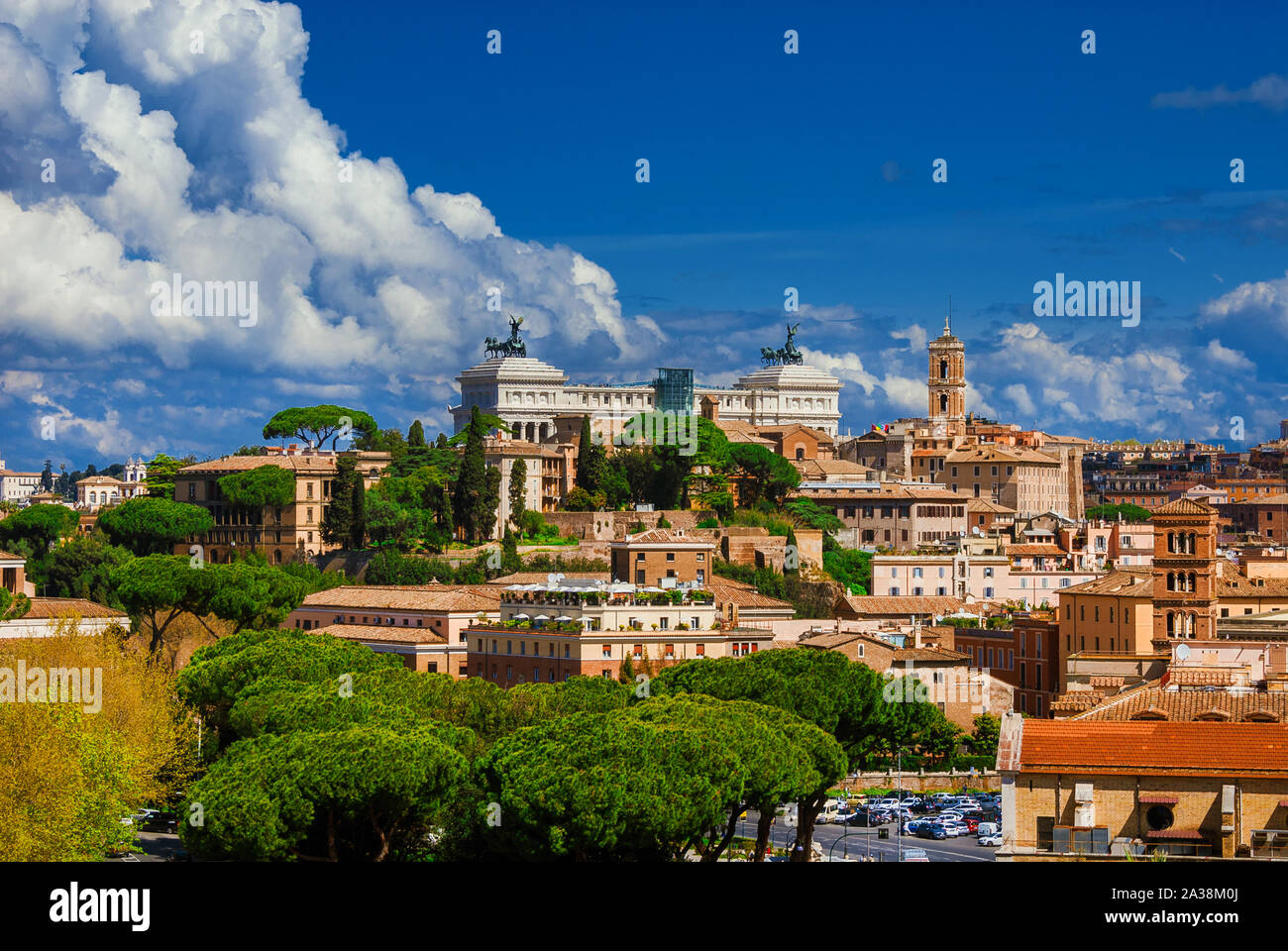 Blick auf das Kapitol mit seinen anciet Sehenswürdigkeiten im historischen Zentrum von Rom Stockfoto