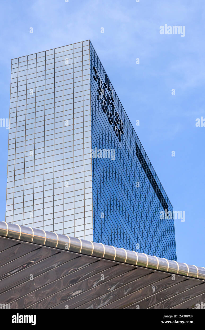 Modernes Bürogebäude 'De Delftse Poort' (Englisch: Delft Tor Gebäude), ein Twin-tower skyscraper Komplex an Weena 505, Rotterdam, Niederlande. Stockfoto