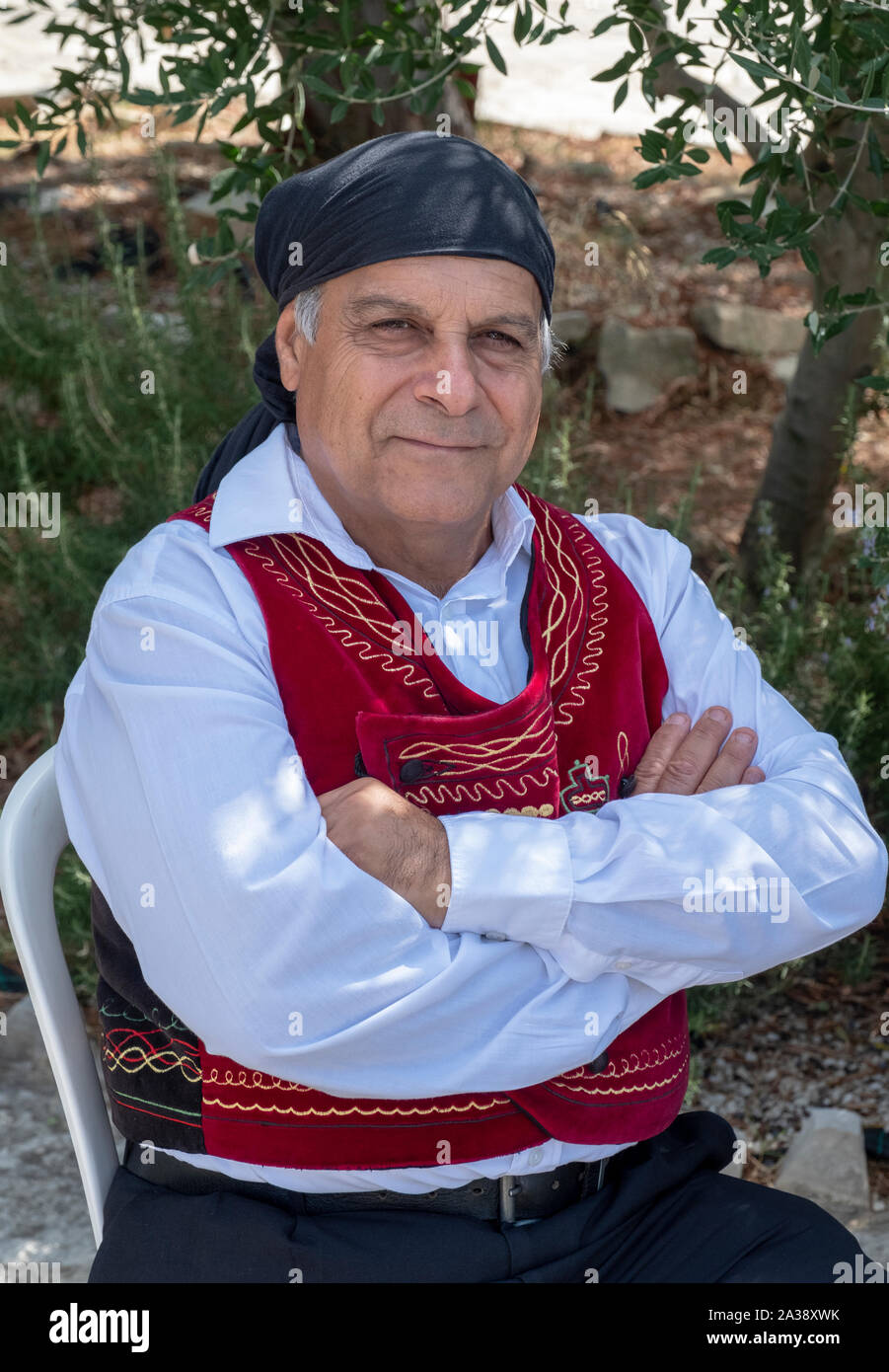 Porträt einer zypriotischen Mann in Tracht an der Oleastro Olive Festival, Anogyra, Zypern. Stockfoto