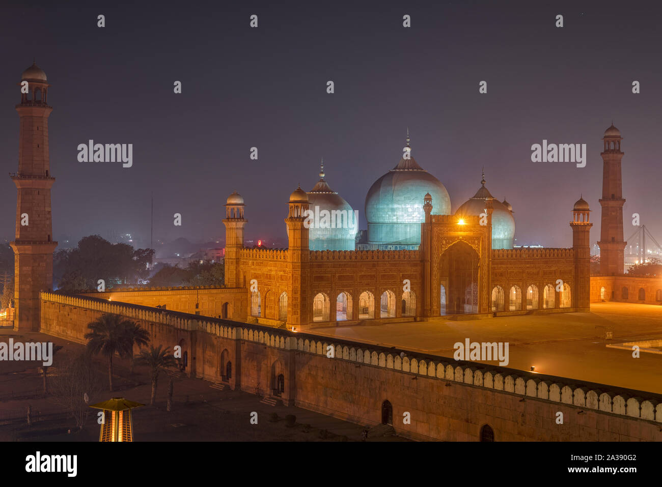 Badshahi Moschee Nachtansicht Stockfoto