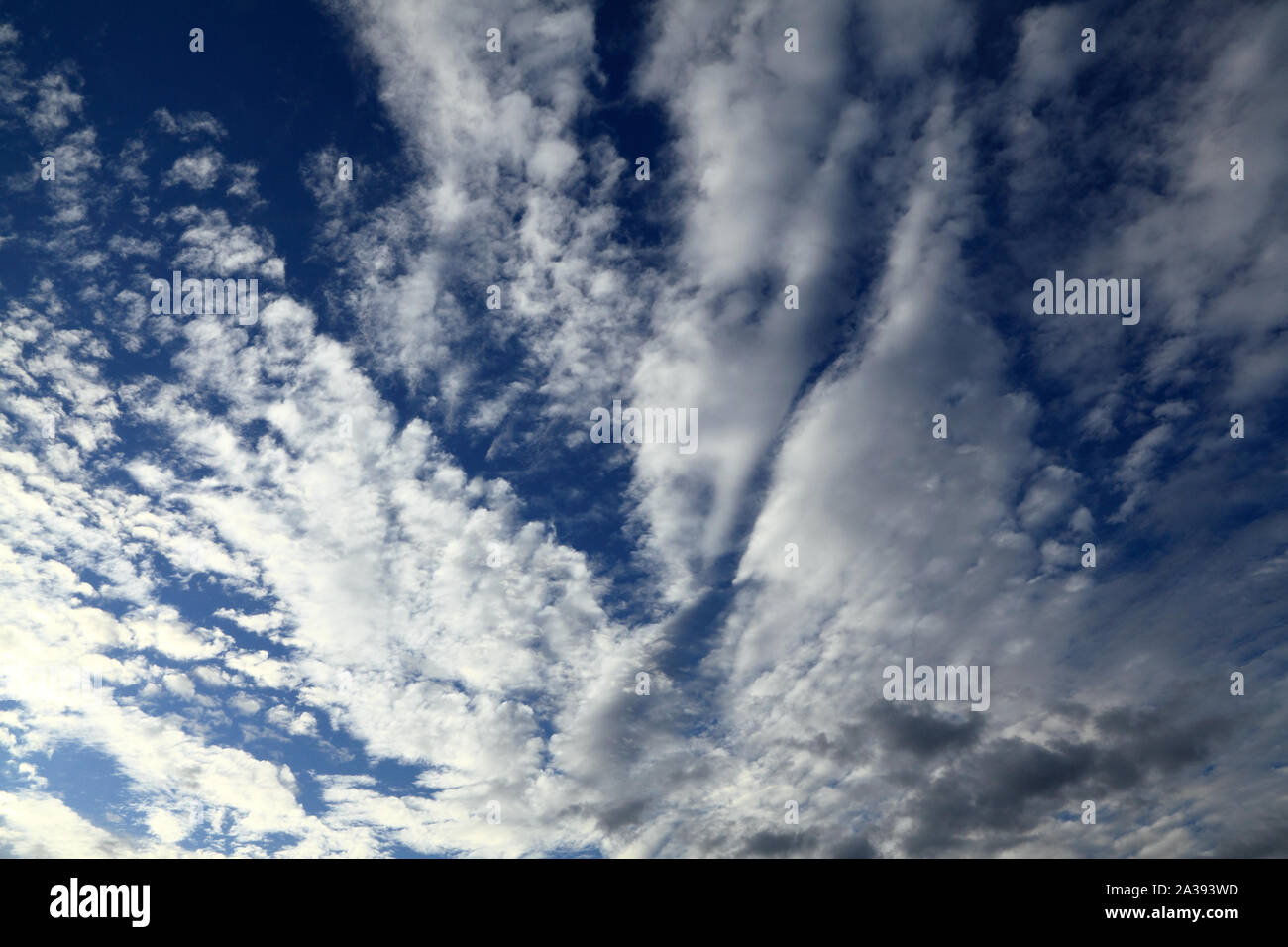 Cloud, Bildung, weiße Wolken, dramatisch, Himmel, Meteorologie Stockfoto