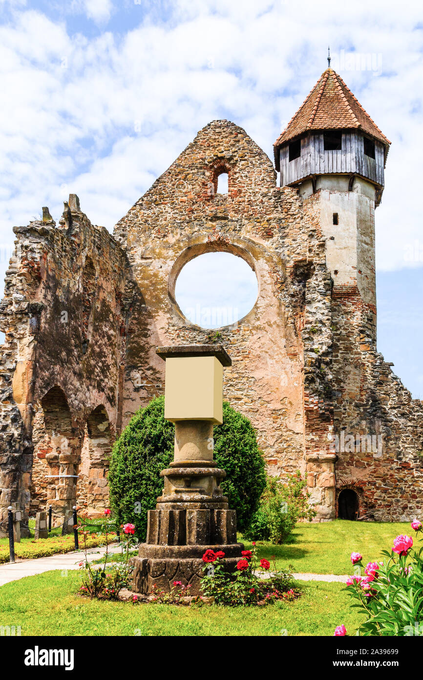 Carta, Sibiu. Die Ruinen der mittelalterlichen Zisterzienser-Abtei in Siebenbürgen, Rumänien. Stockfoto