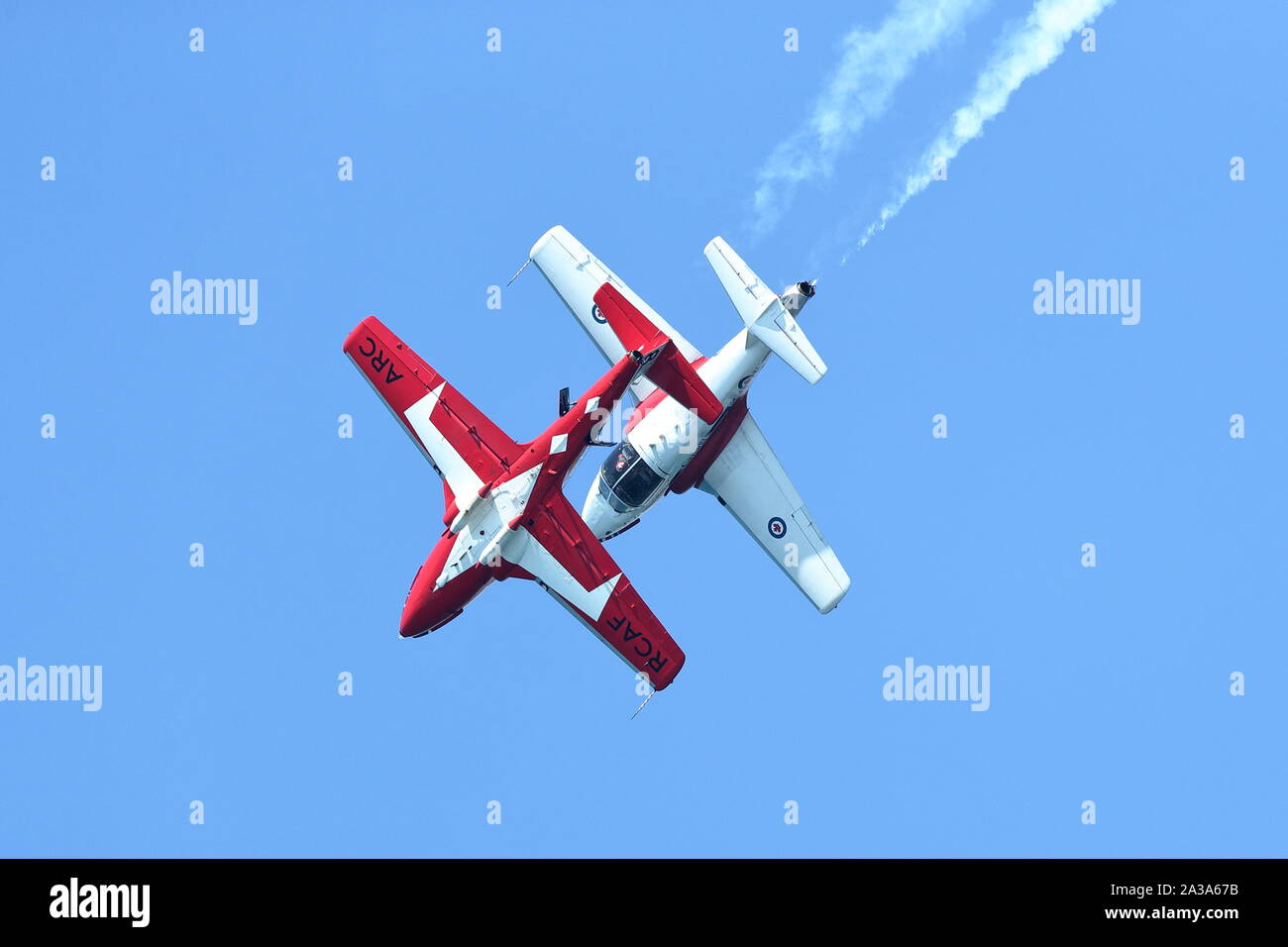 Kanadische Streitkräfte Snowbirds an der großen pazifischen Airshow in Huntington Beach, Kalifornien am 4. Oktober, 2019 Stockfoto