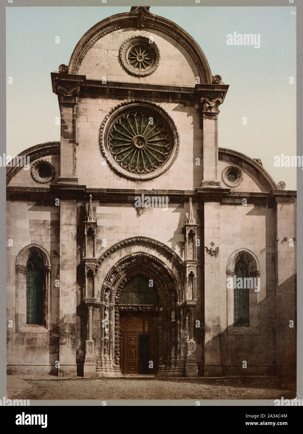 Sedenica. Facciata del Duomo Stockfoto