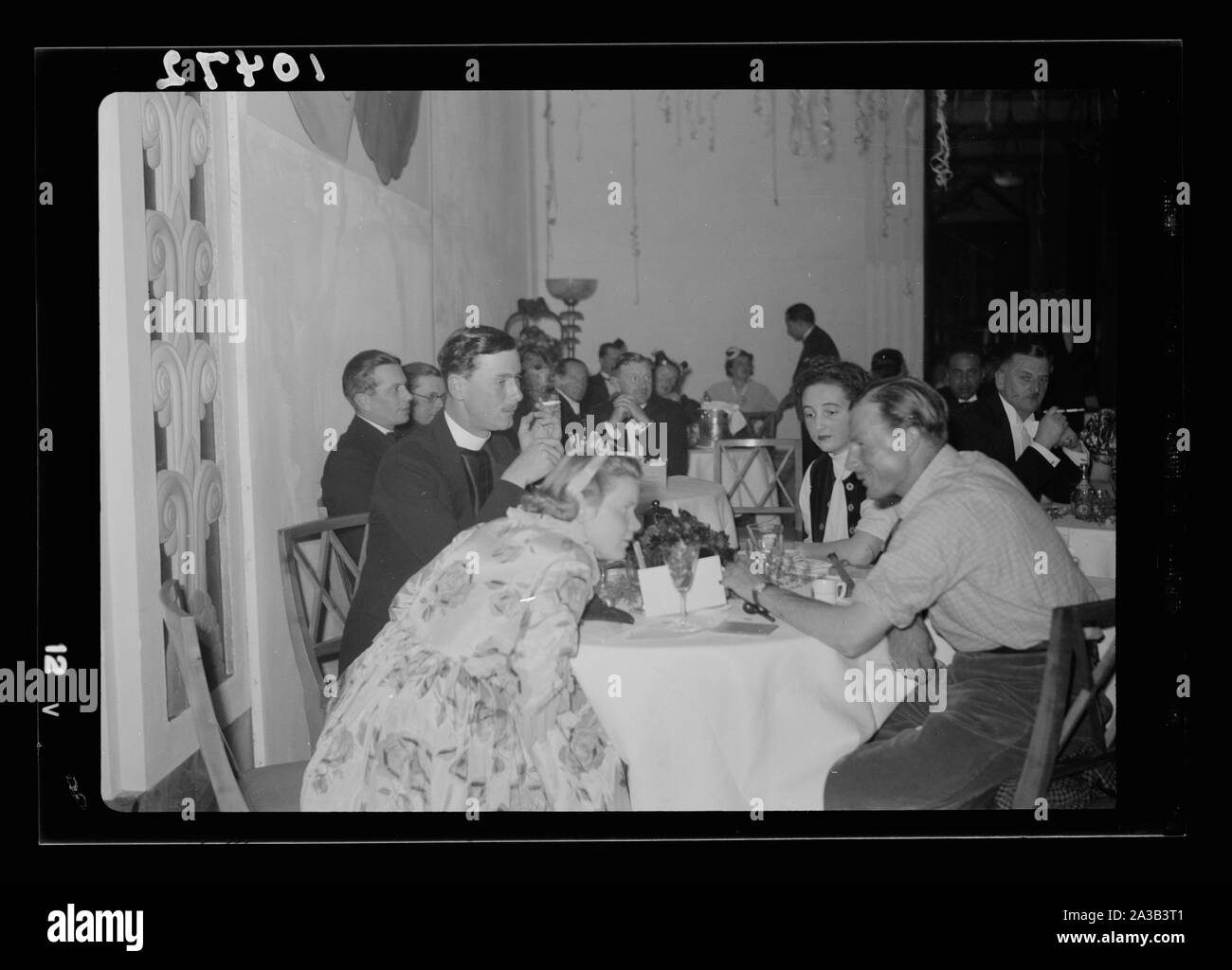 Faschingsdienstag Feier im King David Hotel, Tisch mit Miss McMichael, Frau Fleming, Kapitän Forschend & Gen. Haining Stockfoto