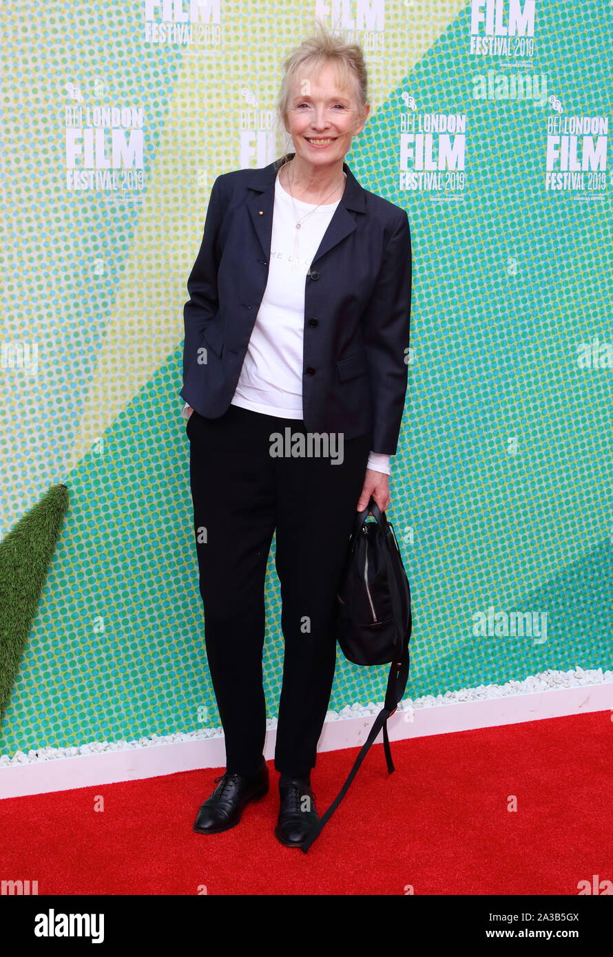 Lindsay Duncan besucht Die BFI 63 London Film Festival UK Premiere von 'Blackbird' am Bahndamm Garten Kino in London statt. Stockfoto