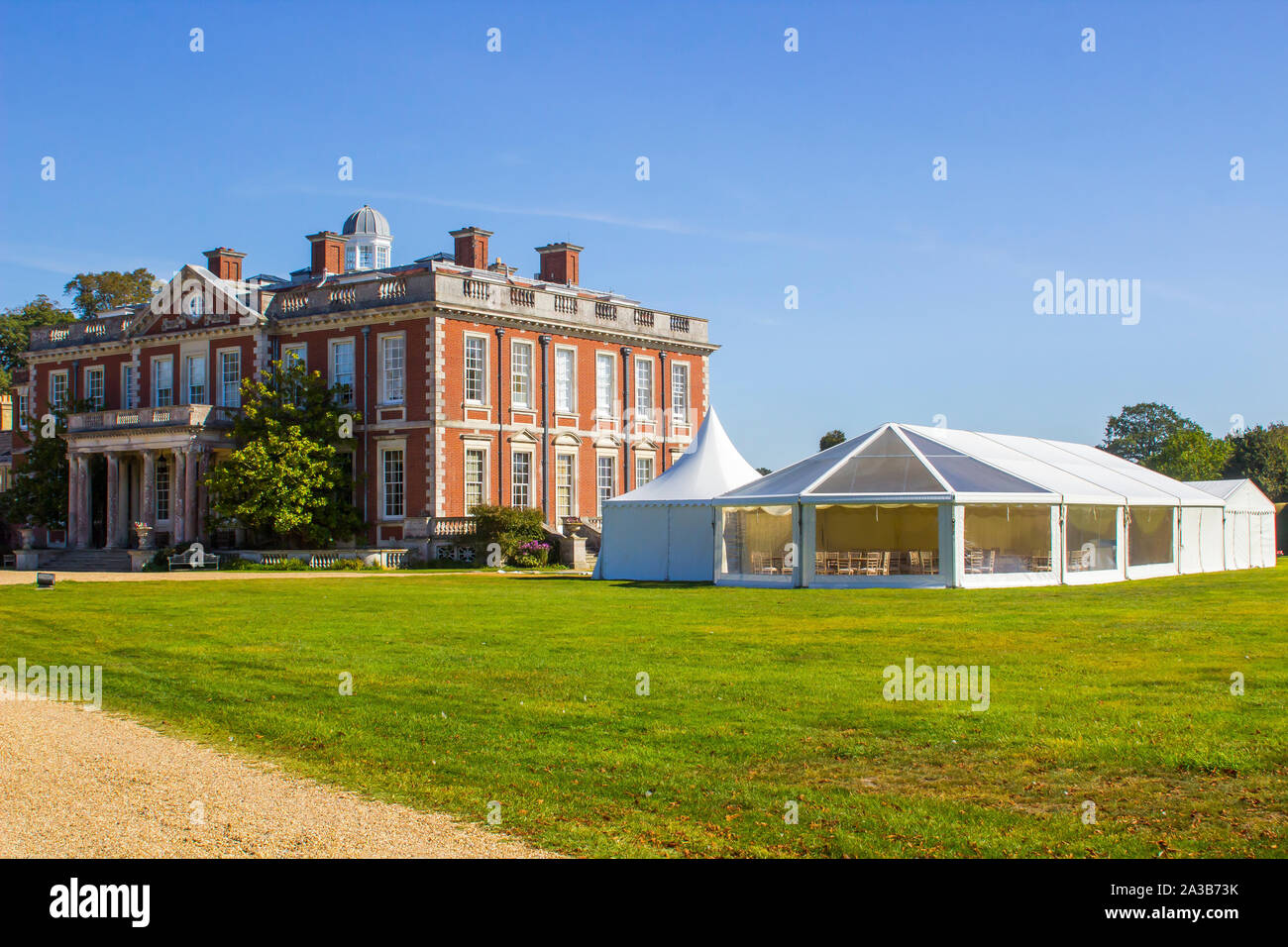 20. September 2019 Stanstead Haus stattliches Haus und Grundstück in der South Downs National Park in West Sussex England Stockfoto