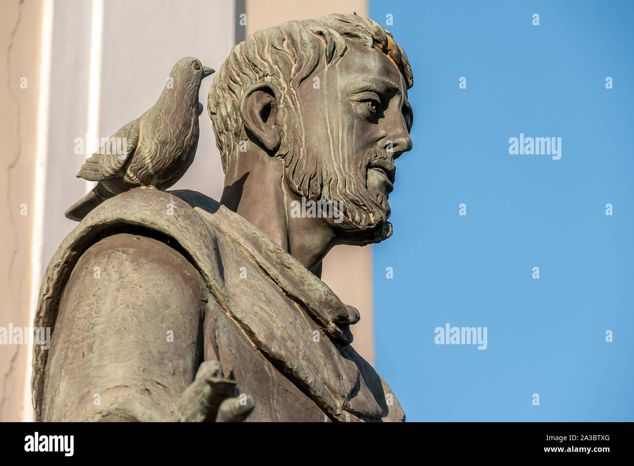 Statue des Hl. Franziskus von Assisi, Italien. Stockfoto