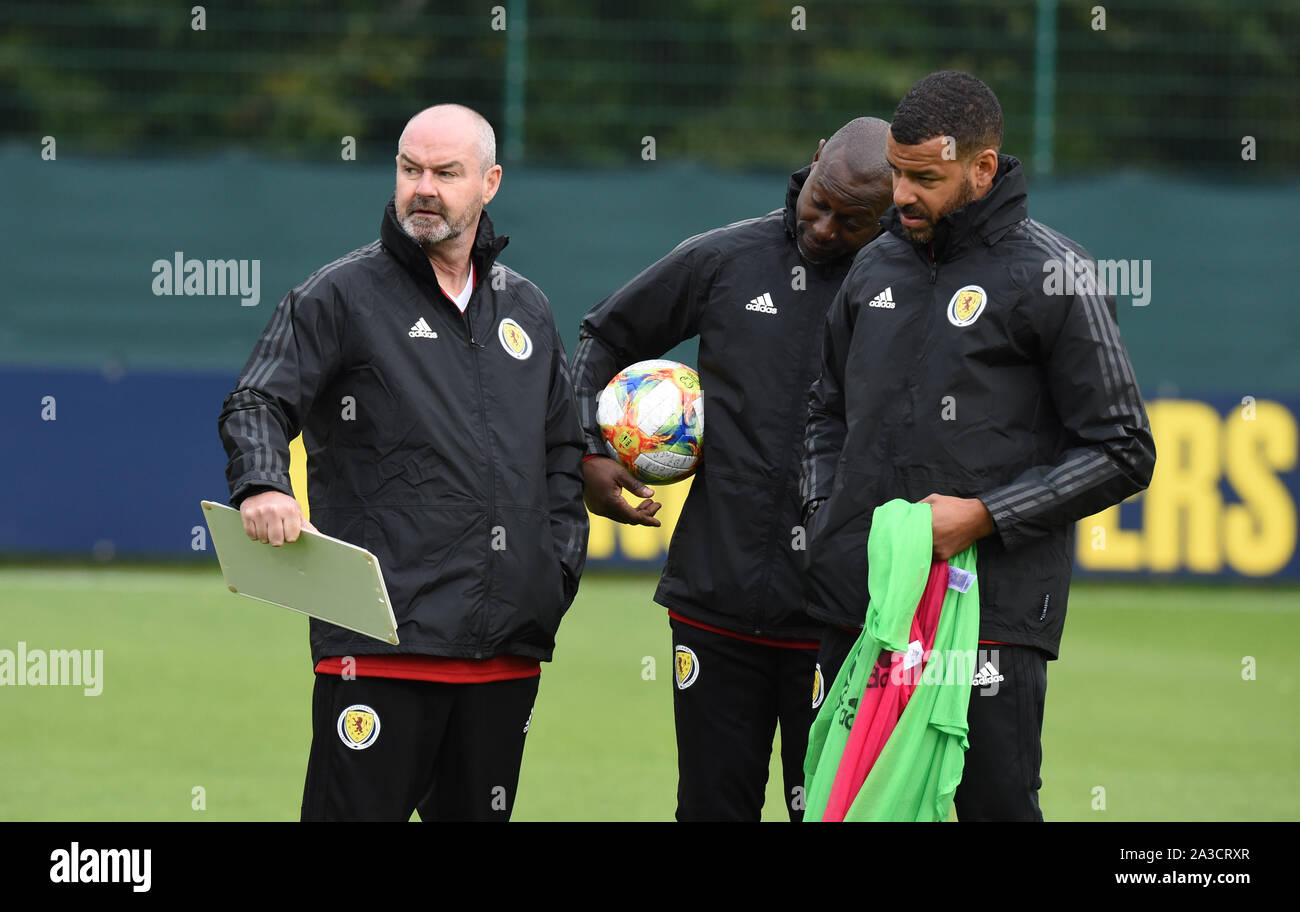 Edinburgh, Schottland, Großbritannien. 07 Okt, 2019. 7. Okt 19. Oriam Training Center, Riccarton, Edinburgh. Schottland Schulung für die UEFA EURO 2020 Qualifier Vorrichtungen gegen Russland. 7. Okt., 19. und San Marino. Pic Credit: Eric mccowat/Alamy leben Nachrichten Stockfoto