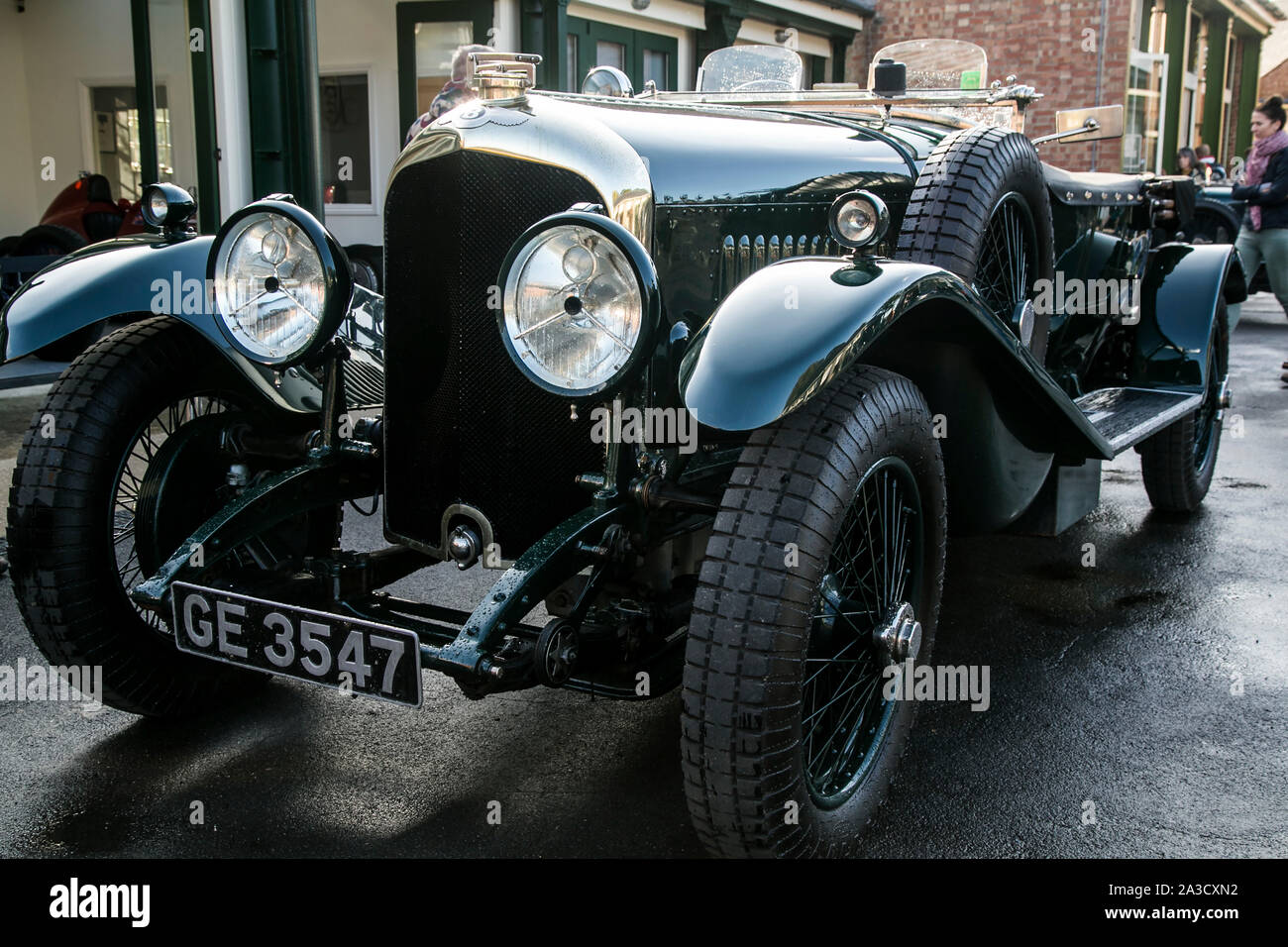 1929 Bentley 4 ½-Liter Tourer im Bicester Erbe Sonntag Jagt am 6. Oktober 2019. Stockfoto