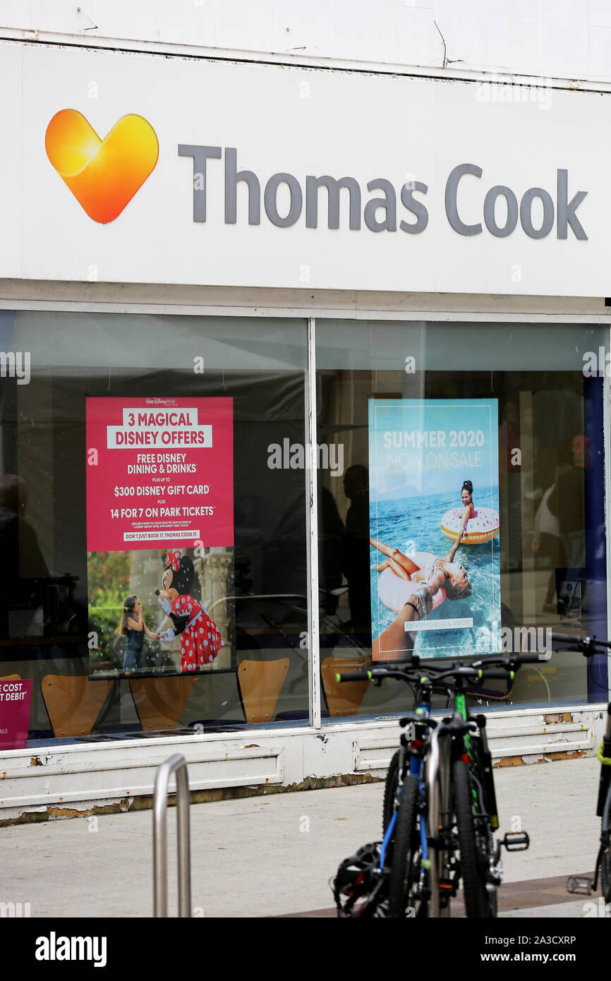Allgemeine Ansicht von Thomas Cook, jetzt geschlossen, auf Bognor Regis High Street, West Sussex, UK. Stockfoto
