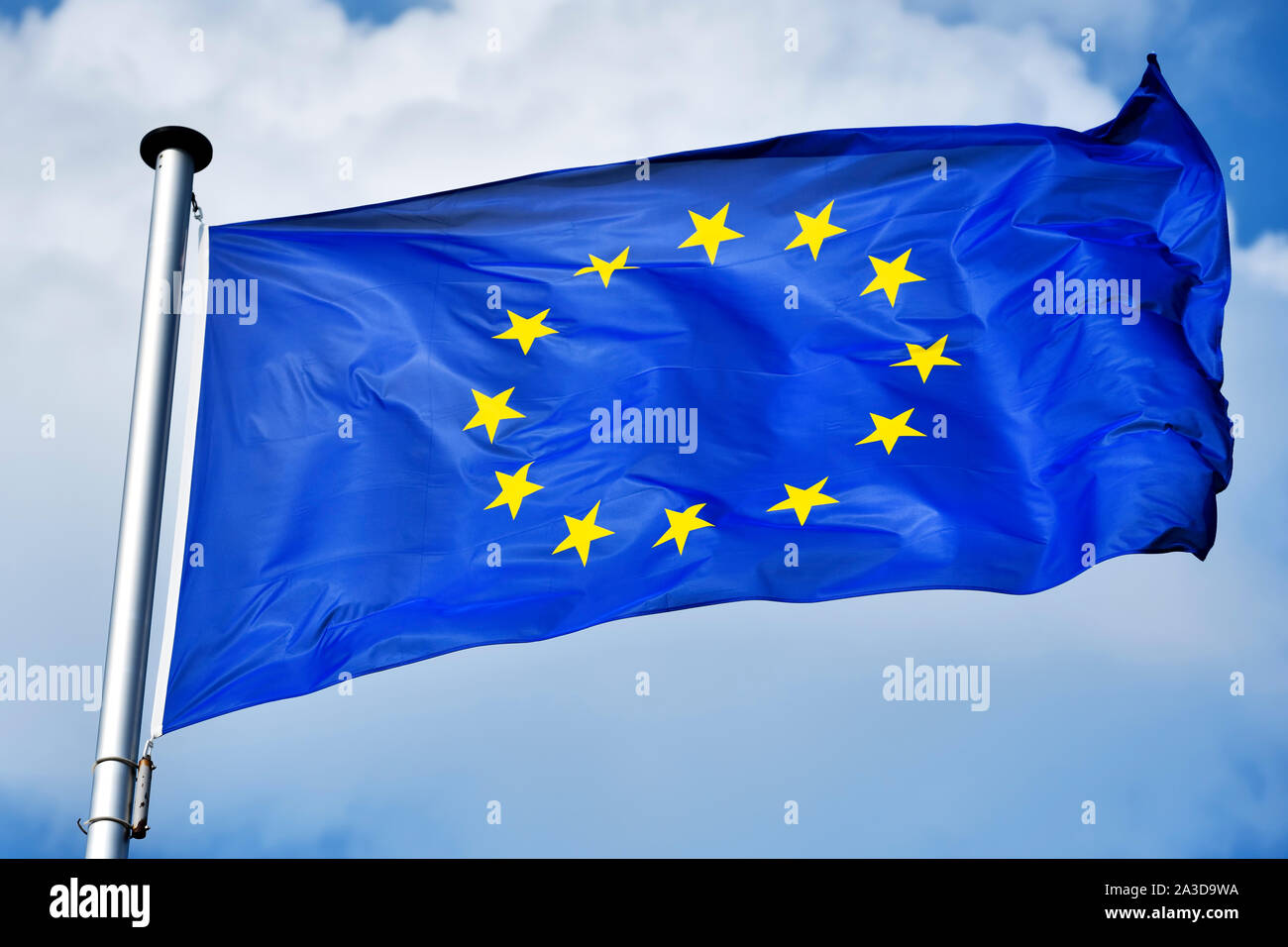 Wehende Flagge der EU Stockfoto