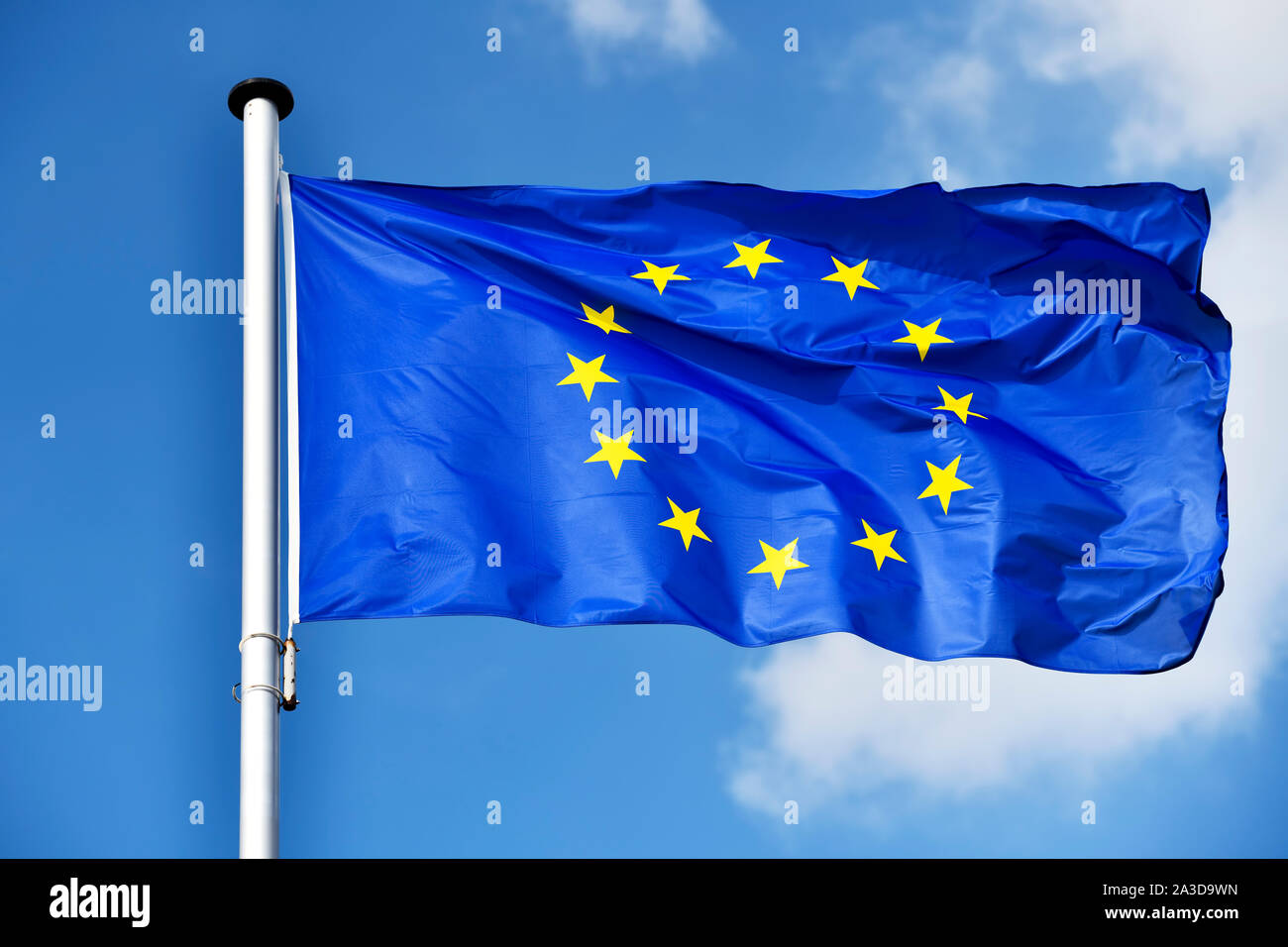 Wehende Flagge der EU Stockfoto