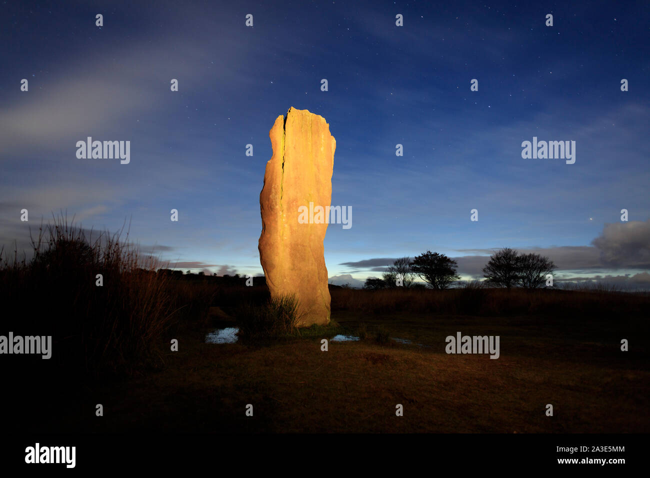 Eine der Standing Stone Circle im machrie Moor, Isle of Arran, Schottland. Stockfoto